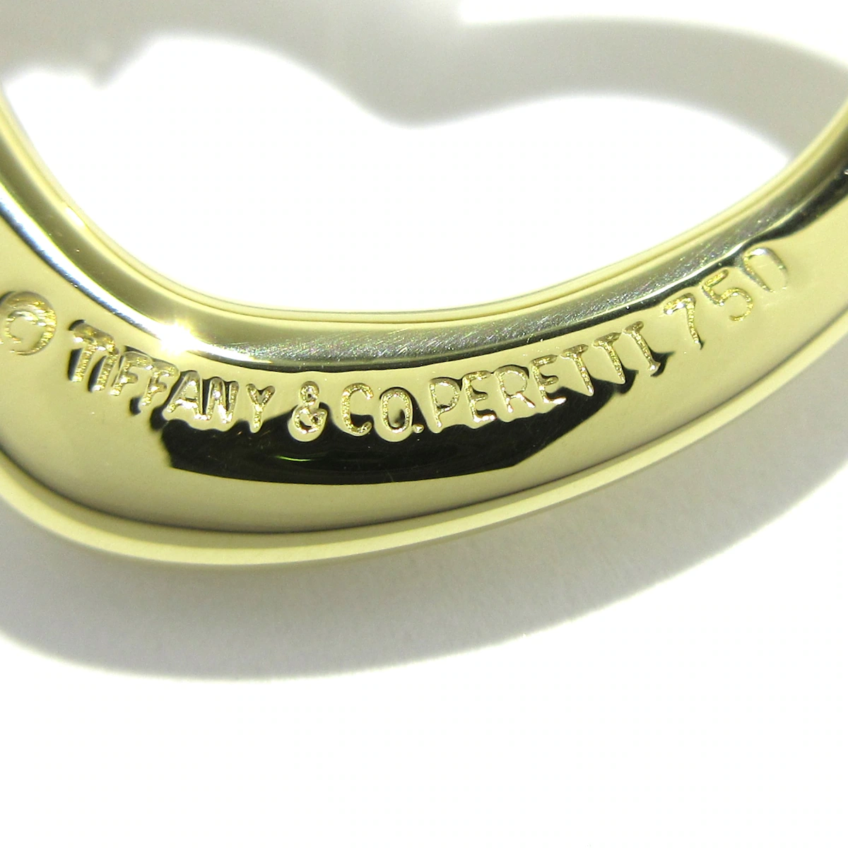 TIFFANY & CO. - Open Heart Necklace 18K Yellow Gold