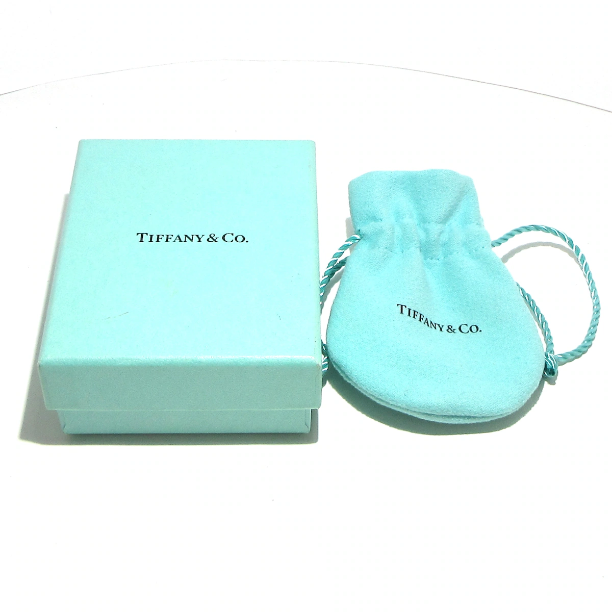 TIFFANY & CO. - Open Heart Necklace 18K Yellow Gold