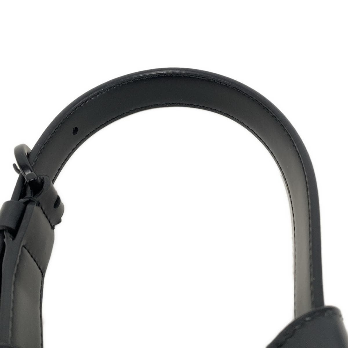 SALVATORE FERRAGAMO - Gancini Black Leather Handbag