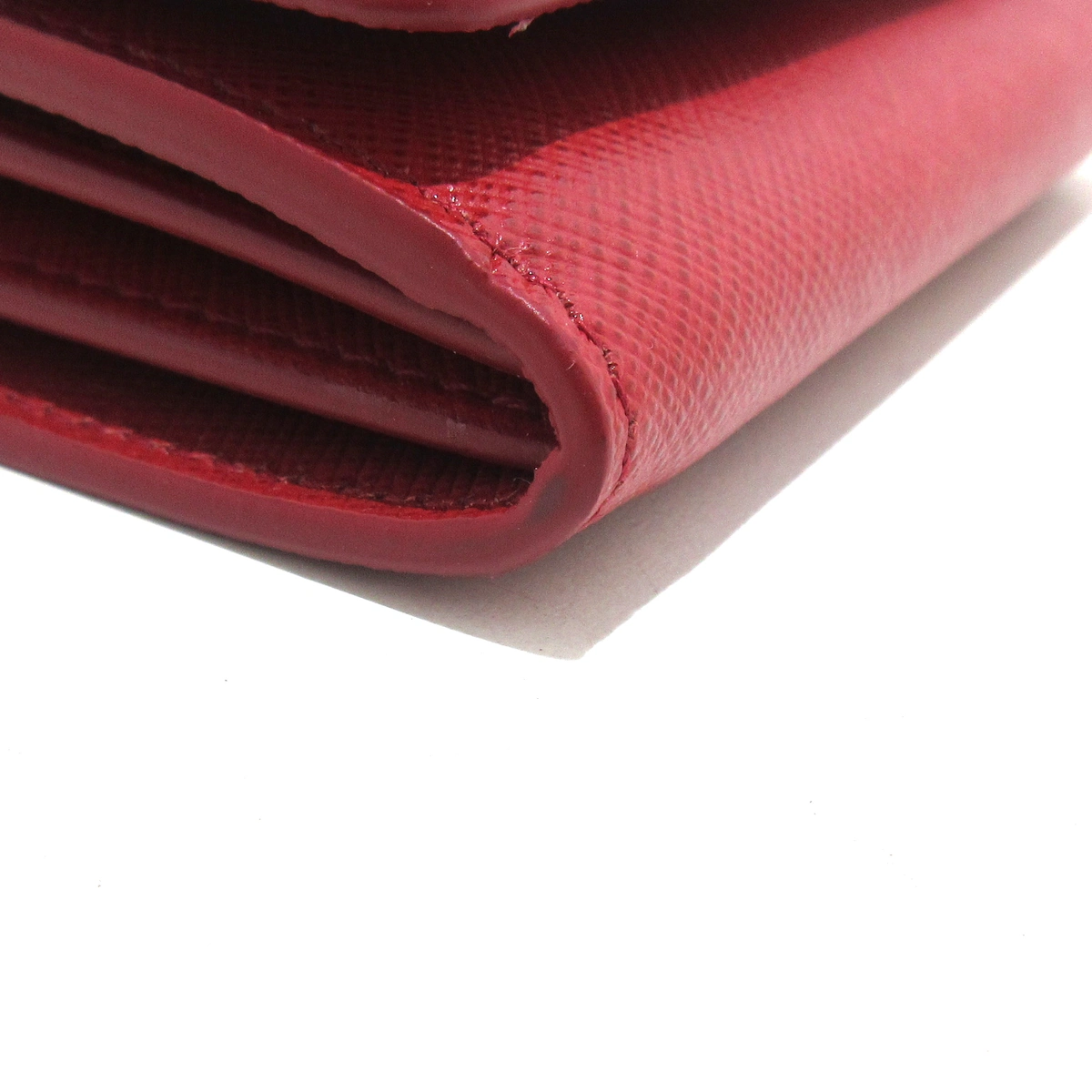 PRADA - Tarjetero de piel saffiano roja