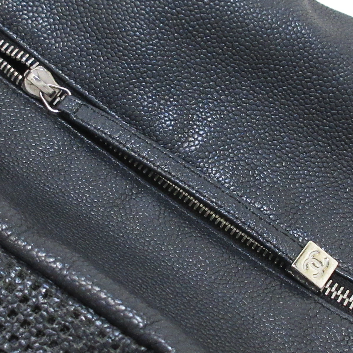 PRE-OWNED CC Shoulder Bag Black Caviar Skin Leather