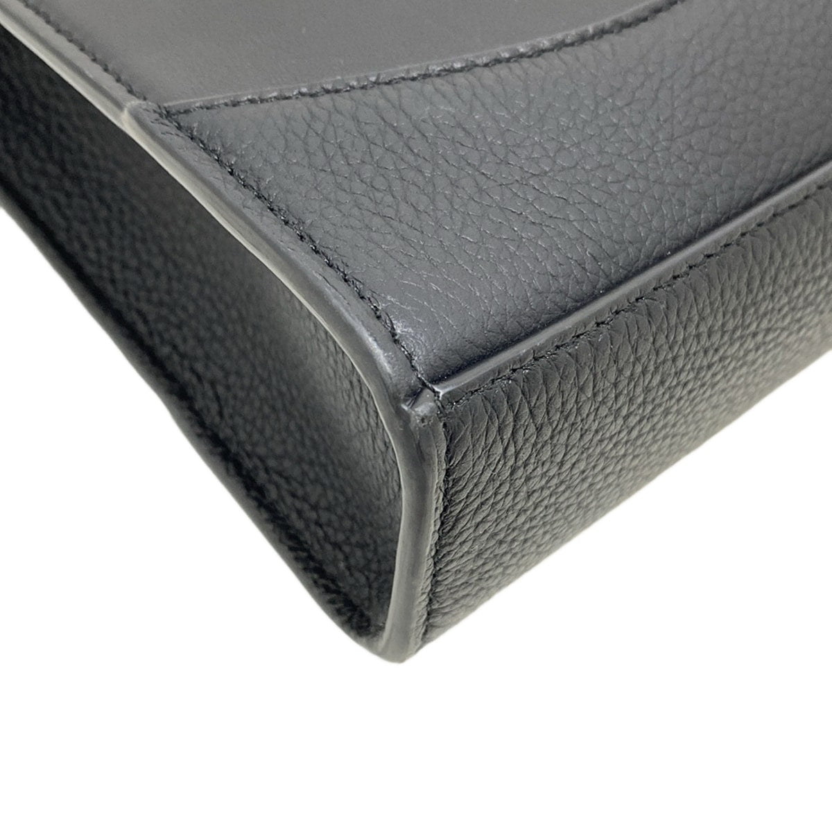 SALVATORE FERRAGAMO - Cut Out Business Bag Black Leather