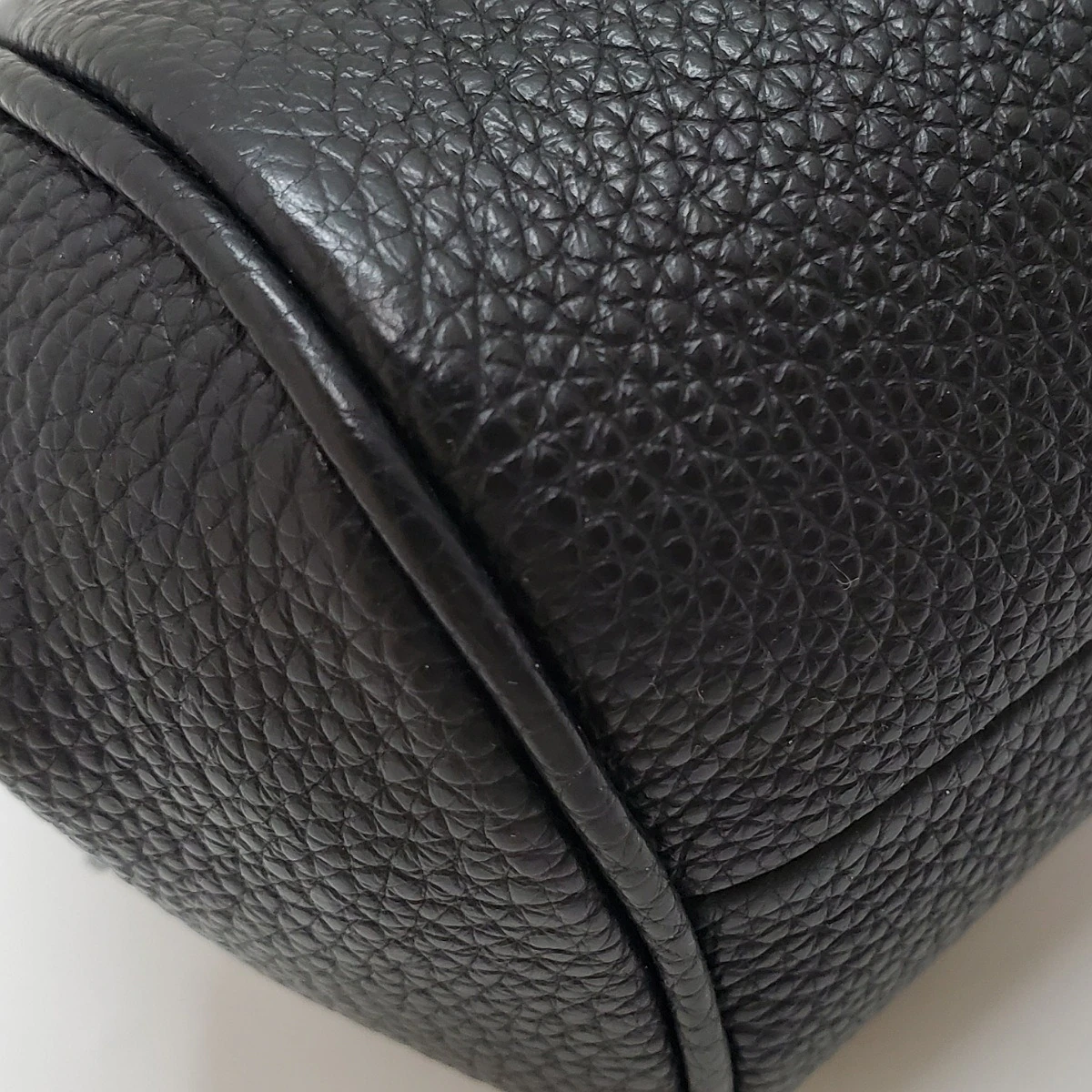SALVATORE FERRAGAMO - Gancini Shoulder Bag Black Leather