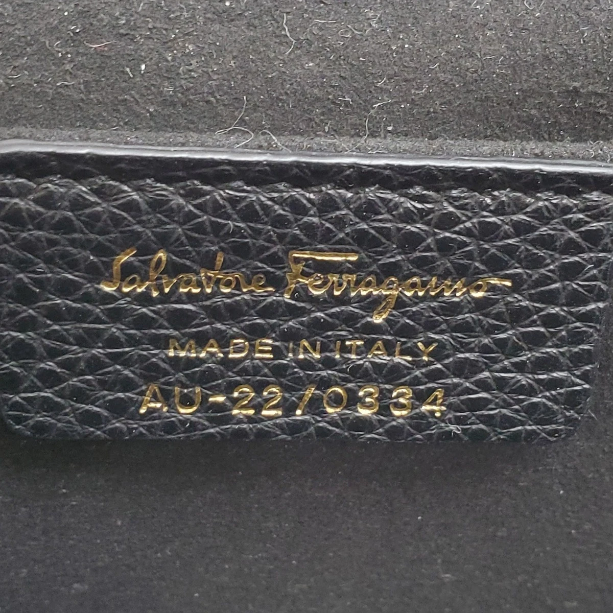 SALVATORE FERRAGAMO - Gancini Shoulder Bag Black Leather