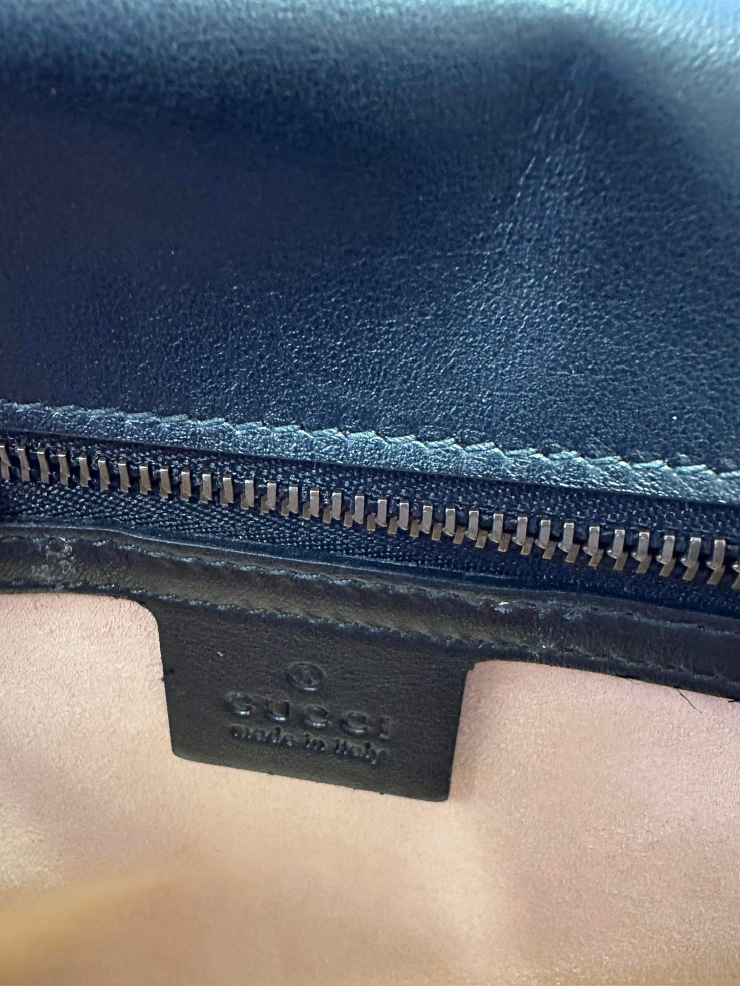 GUCCI - Calfskin Matelasse Medium GG Marmont Top Handle Shoulder Bag Black