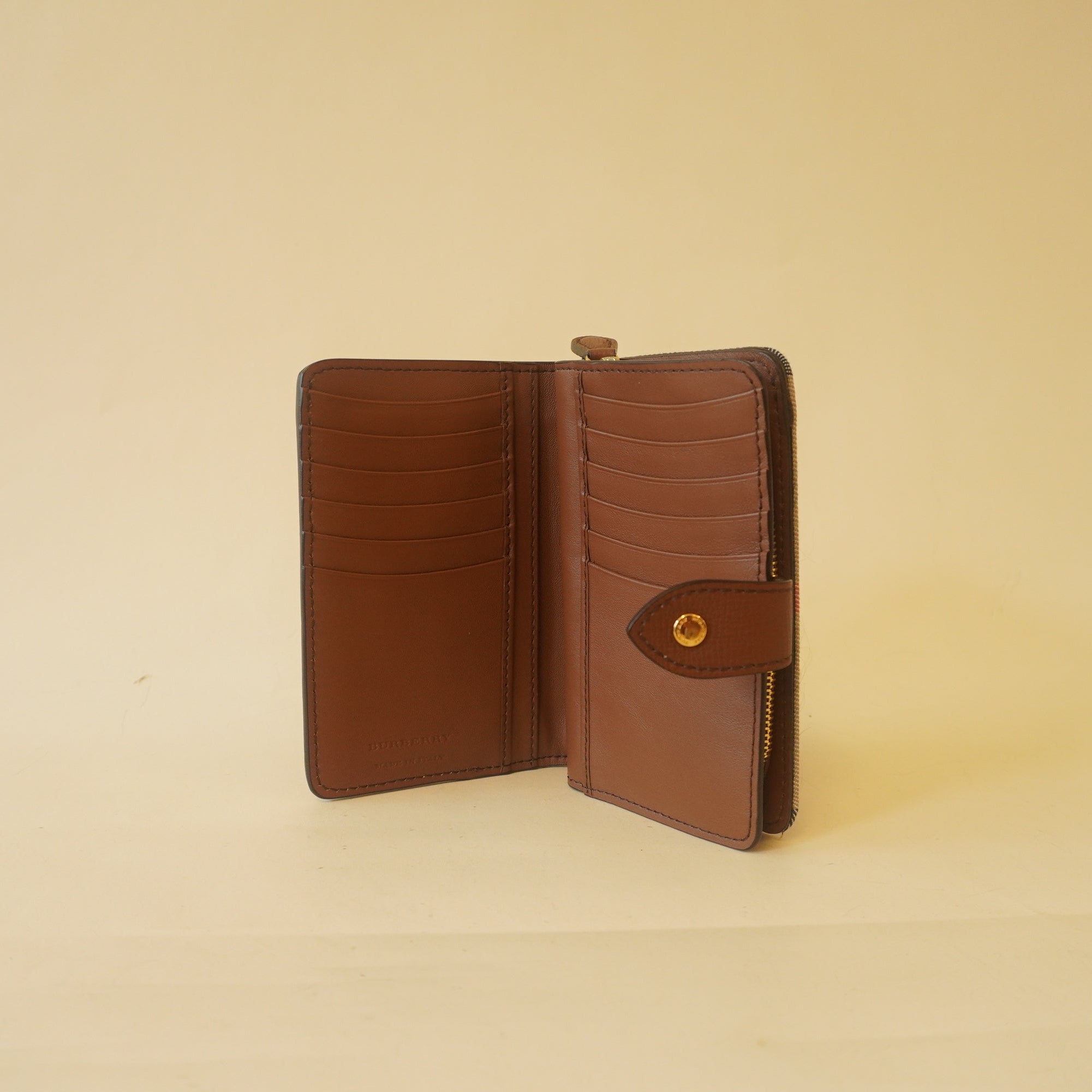 PRE-OWNED Hampstead Tab Wallet House Check Canvas and Leather Compact