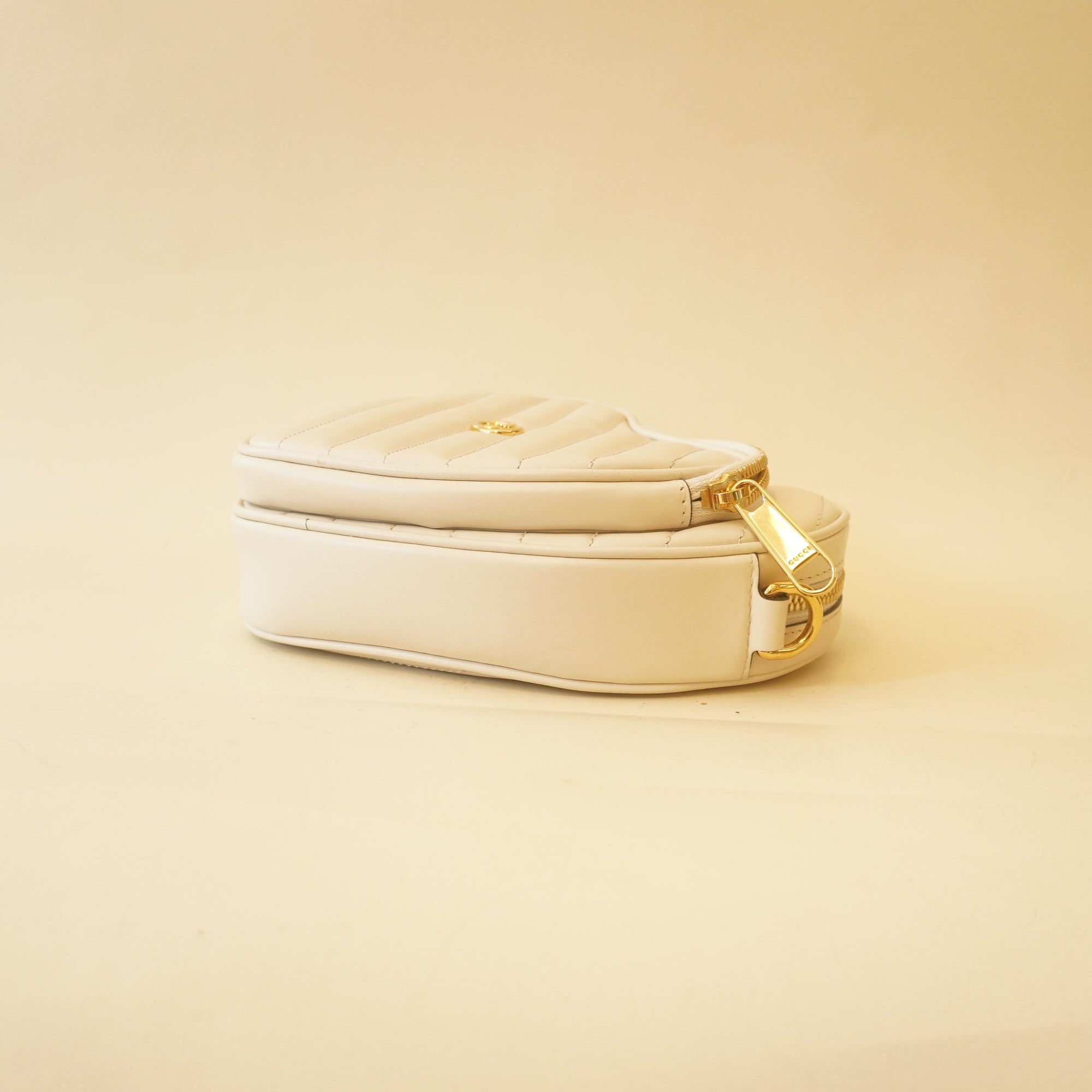 PRE-OWNED GG White Leather Interlocking G Shoulder Bag