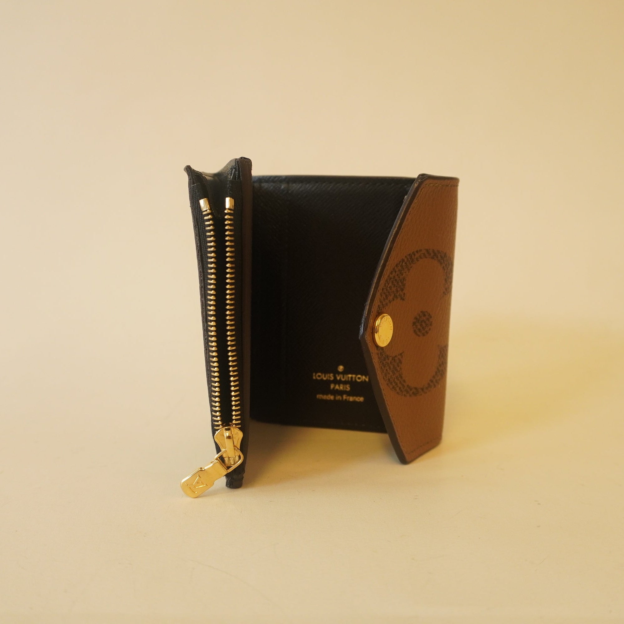 PRE-OWNED Reverse Monogram Giant Zoe Wallet