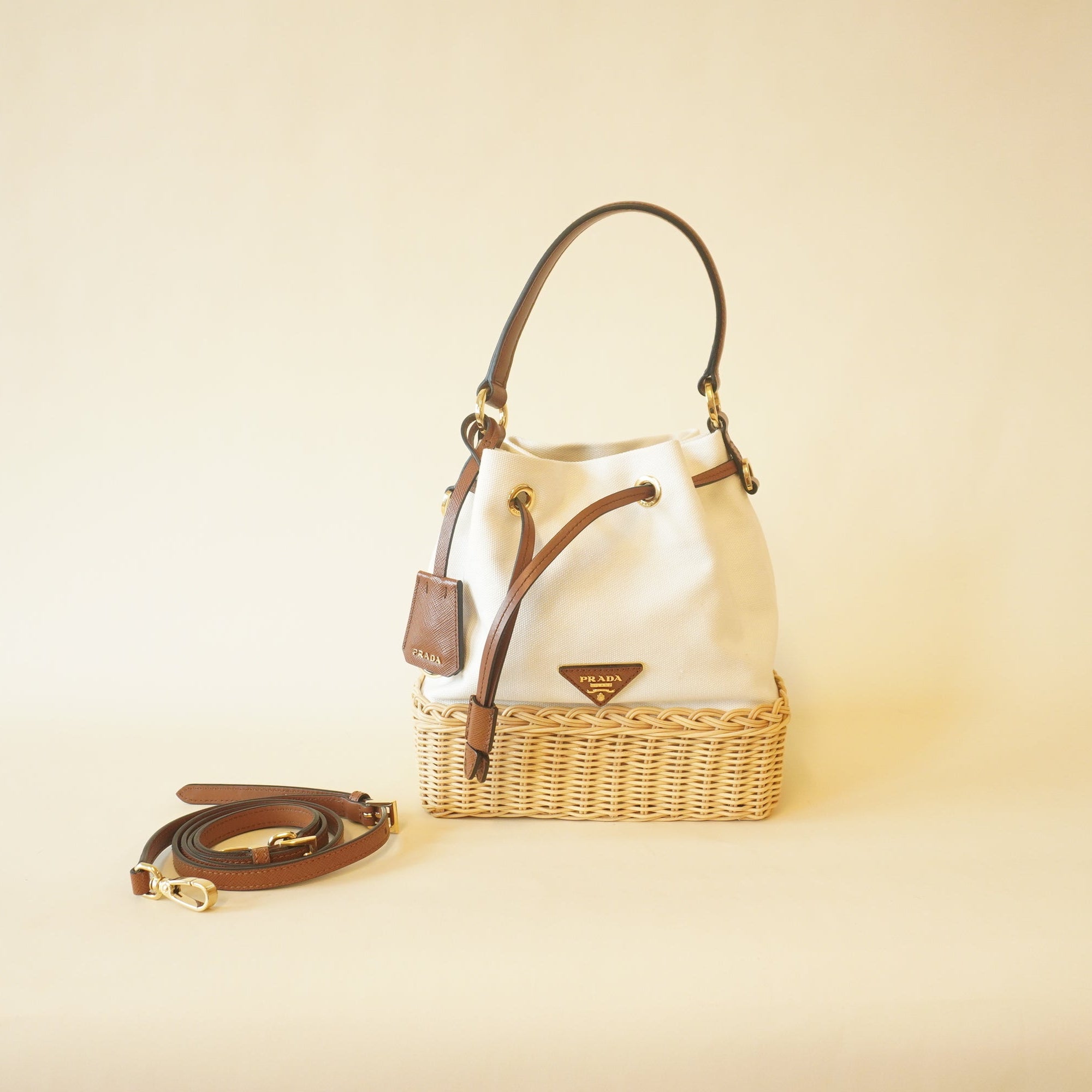 PRE-OWNED Wicker Canvas Bucket Naturale Shoulder Bag