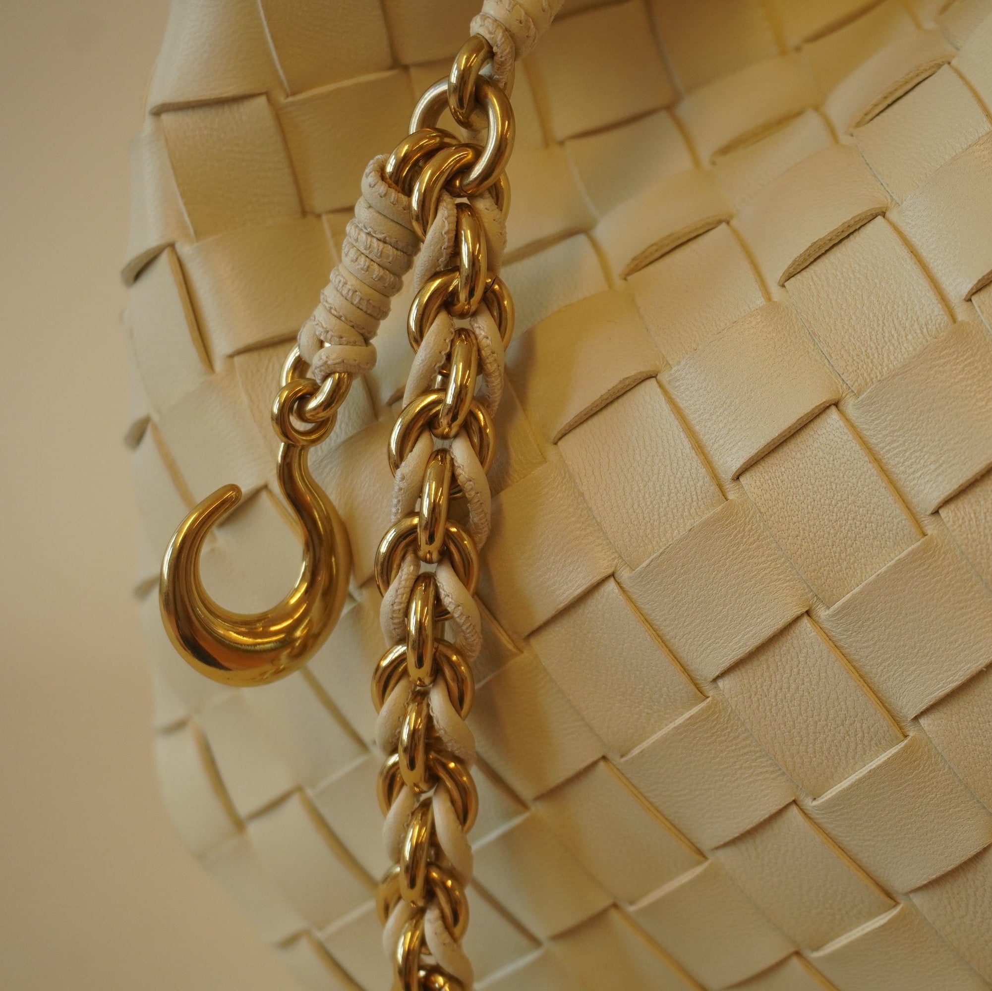 PRE-OWNED Cream Sardine Calfskin Intrecciato Shoulder Bag