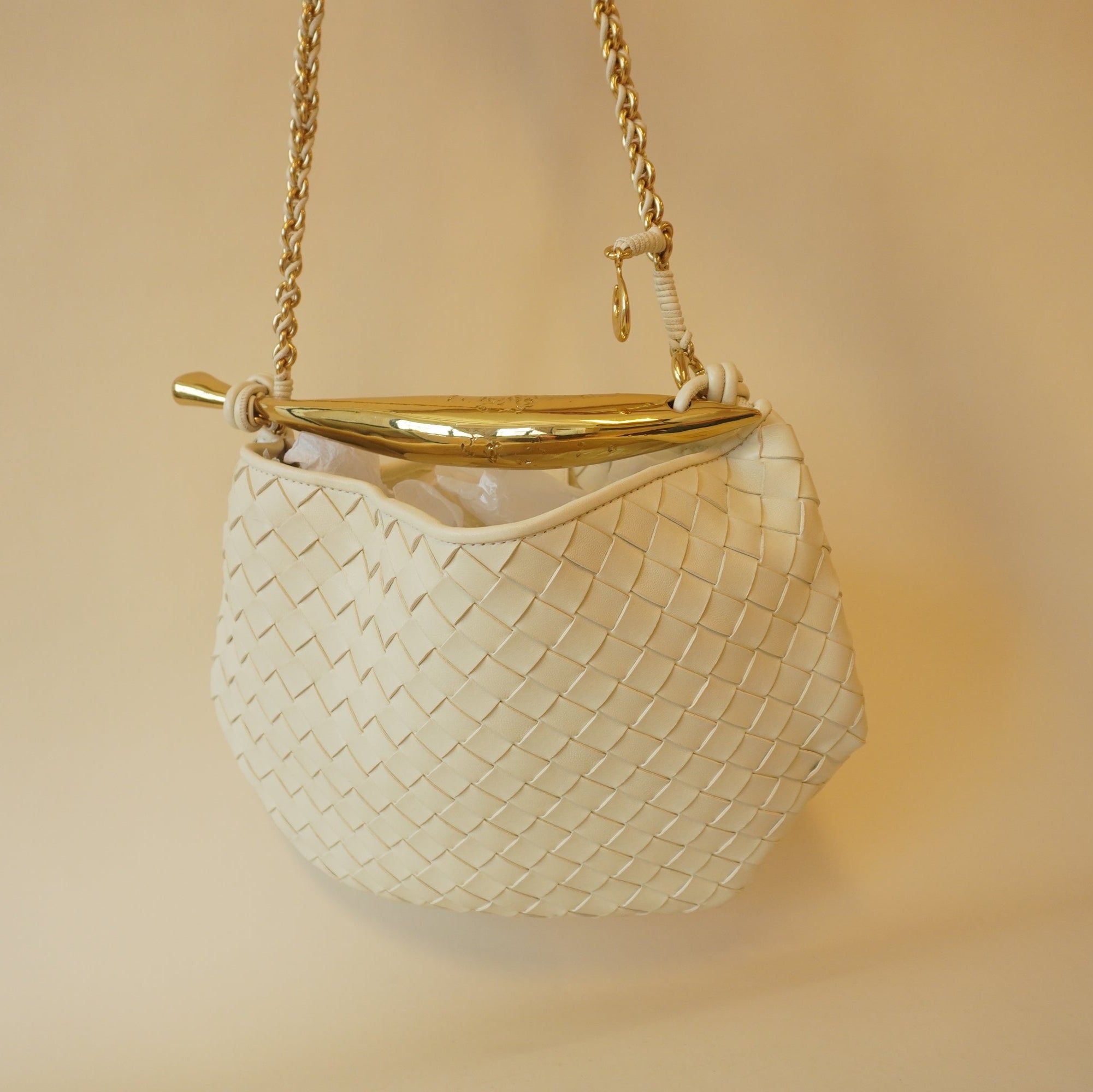PRE-OWNED Cream Sardine Calfskin Intrecciato Shoulder Bag