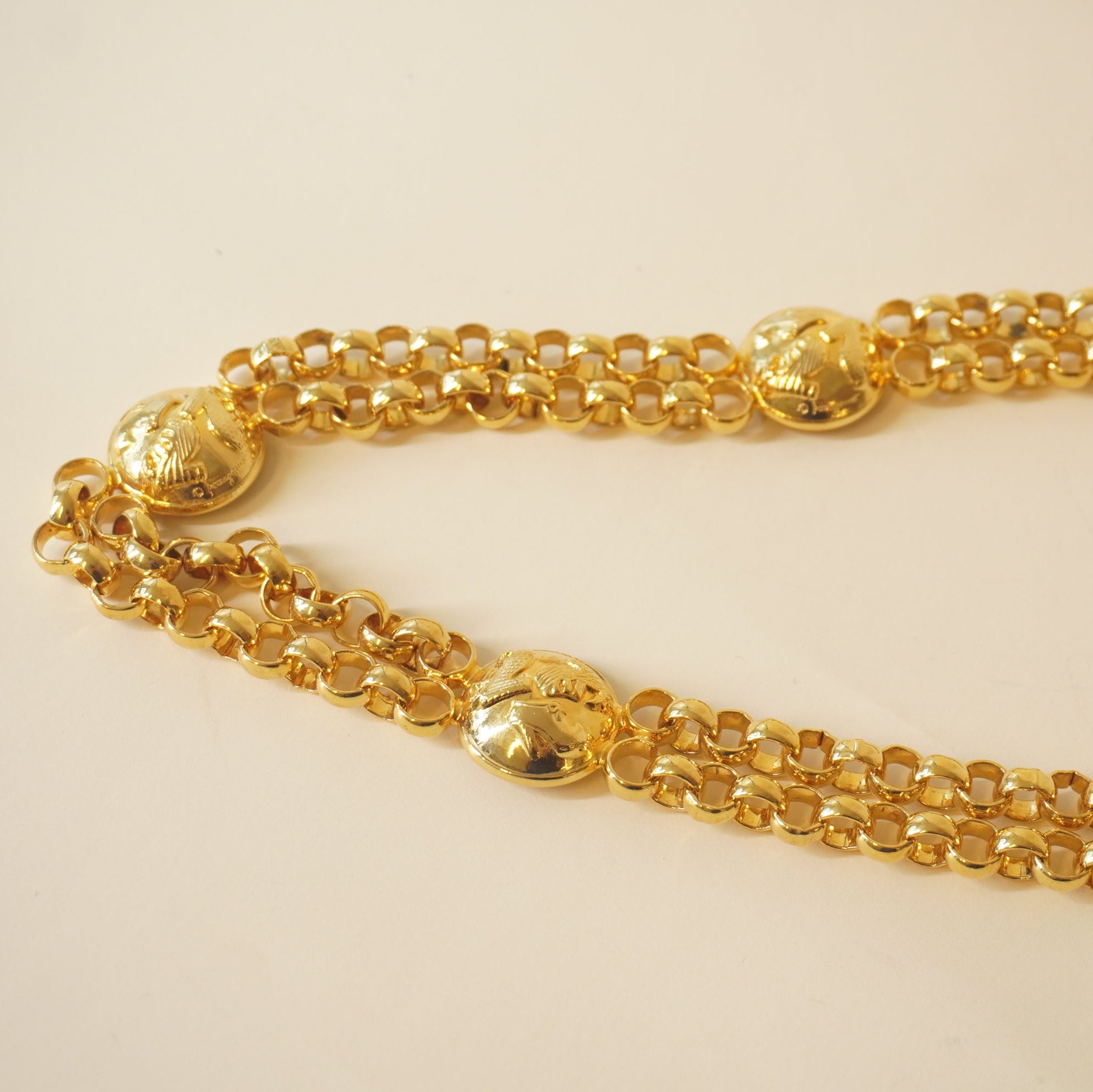 PRE-OWNED Vintage Shoe Dome Rolo Gold Chain Belt