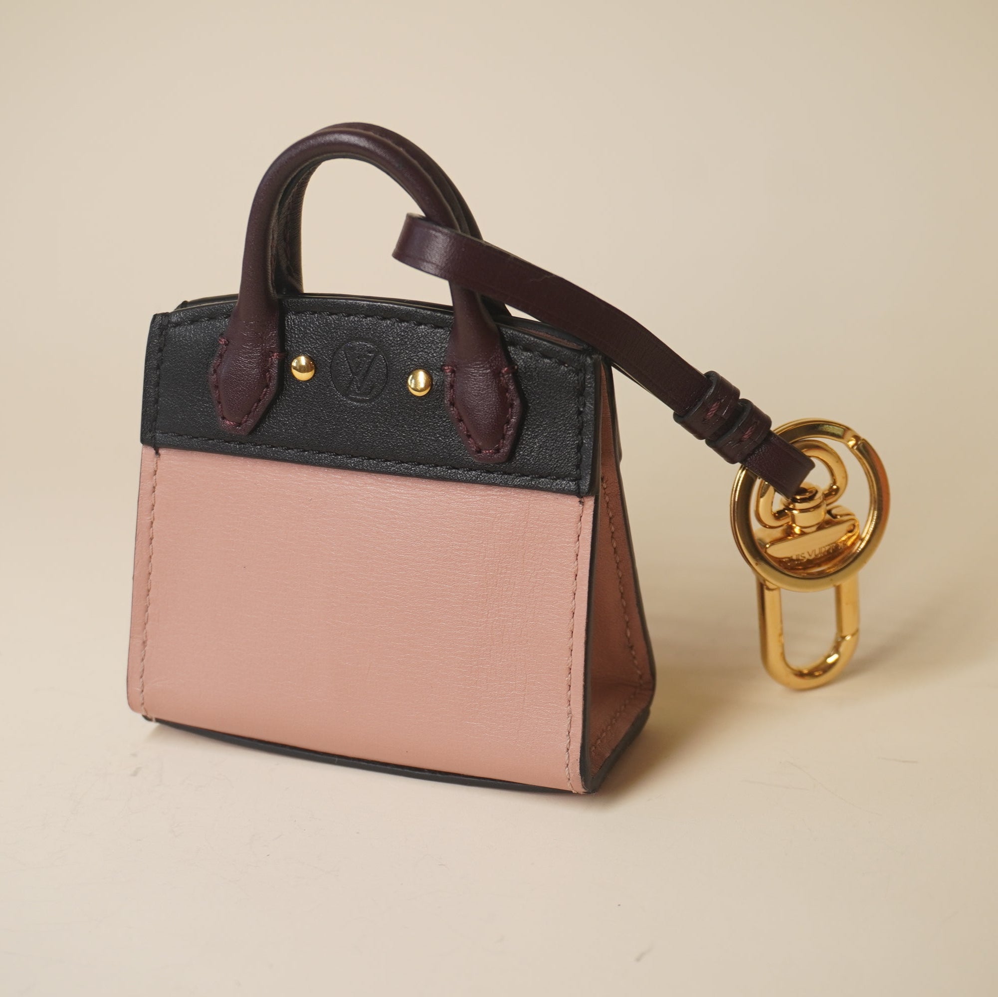 PRE-OWNED LV City Steamer Bag Charm