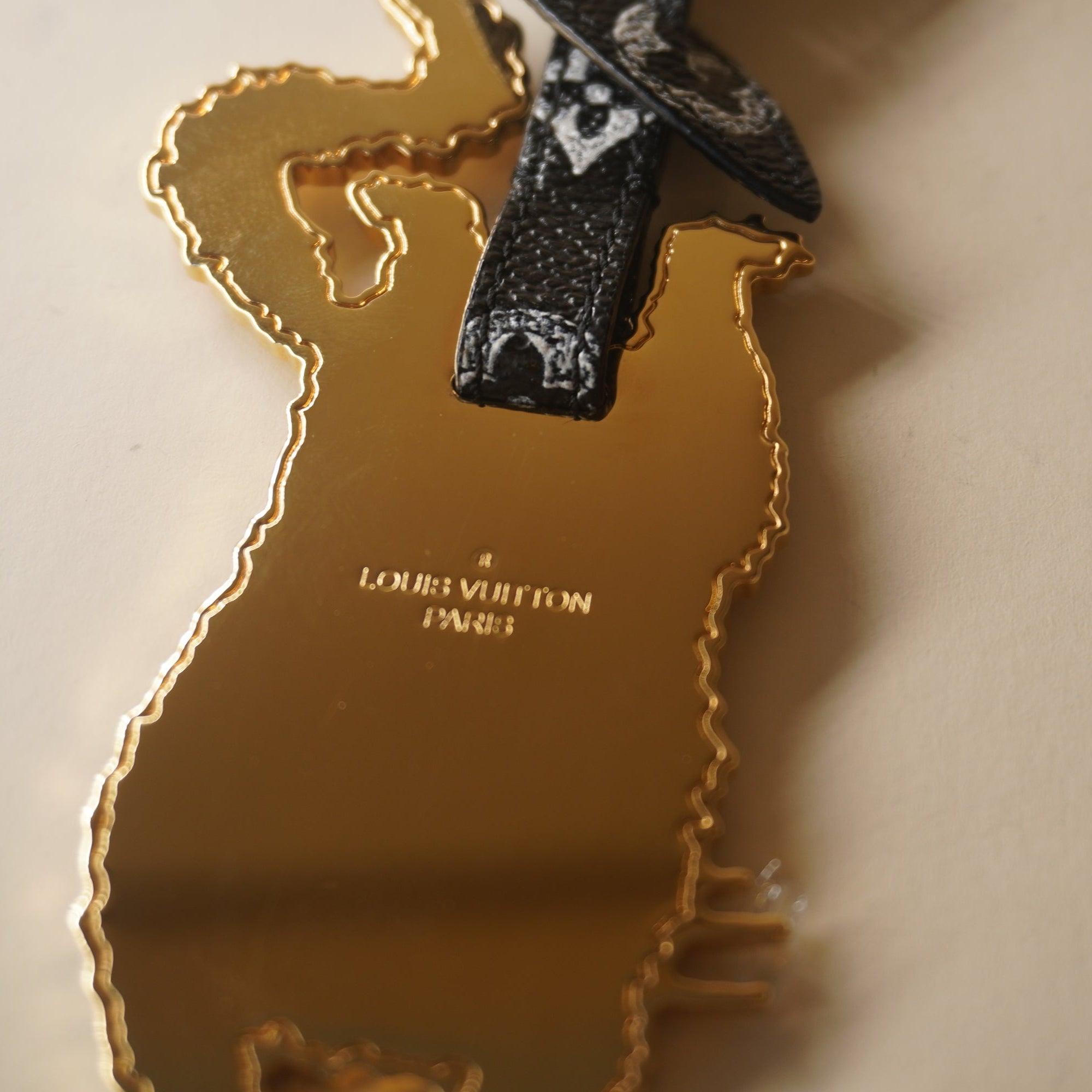 PRE-OWNED Catogram Flying Cat Bag Charm Key Holder Gold Black