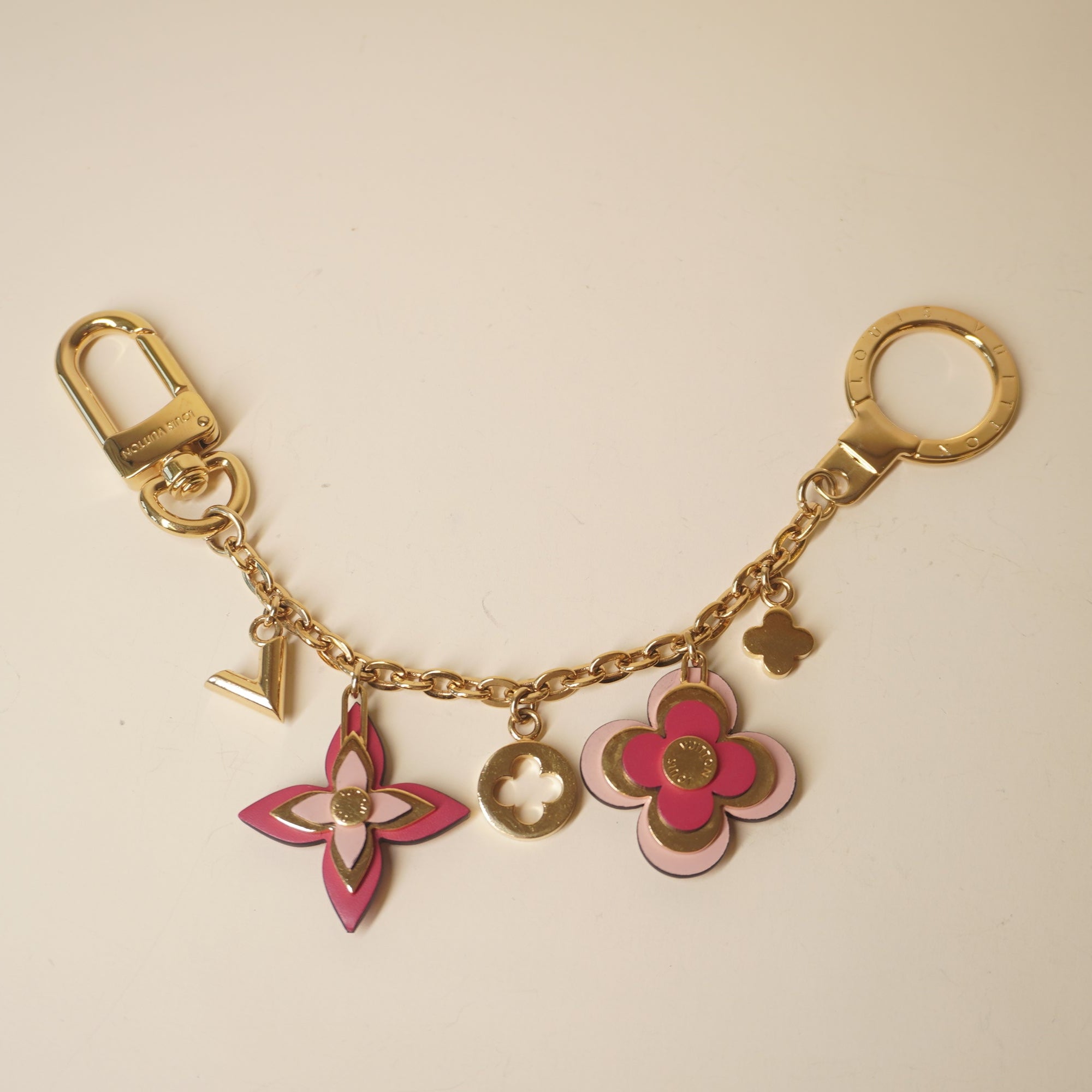PRE-OWNED Blooming Flowers Bag Charm Chain