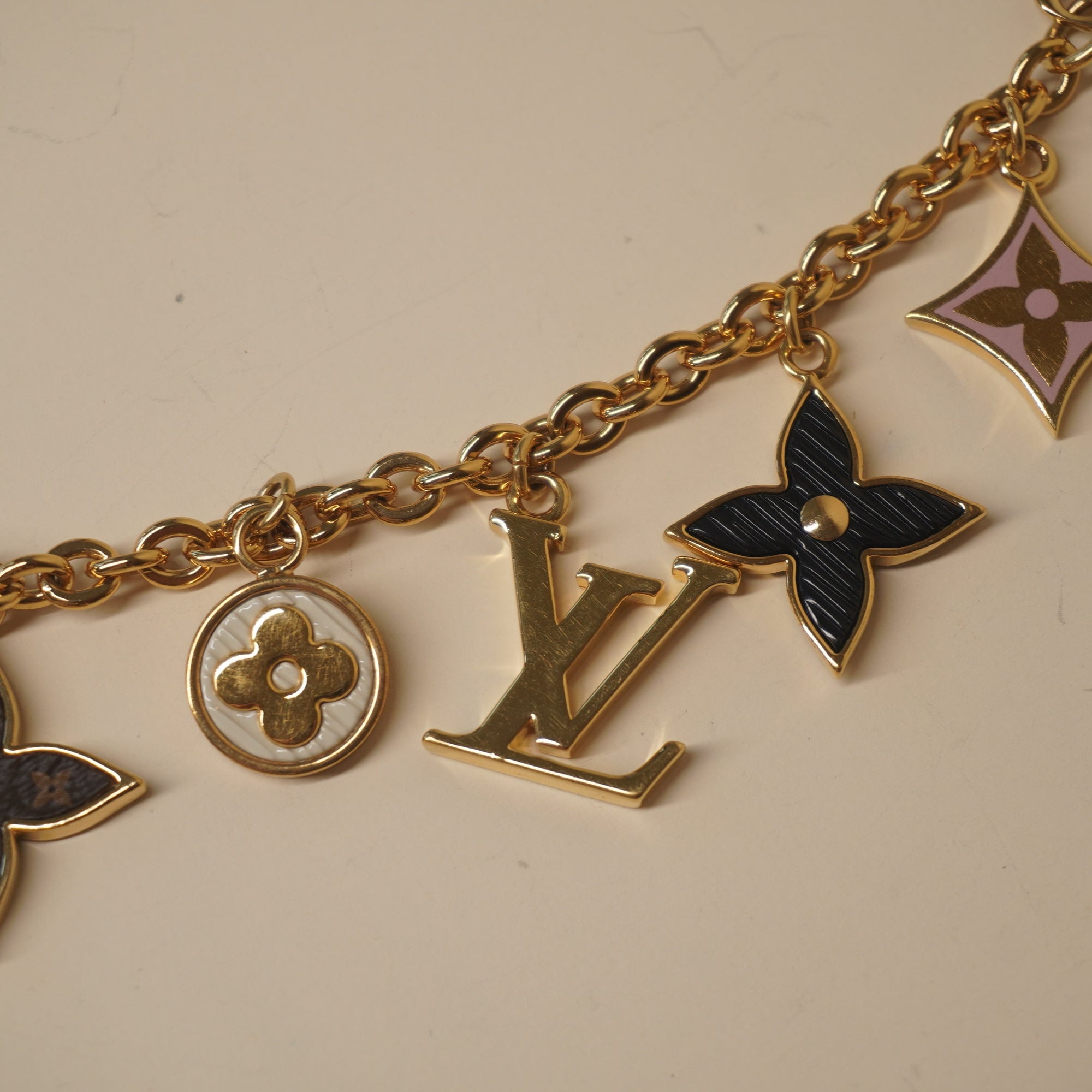 PRE-OWNED Spring Street Chain Bag Charm