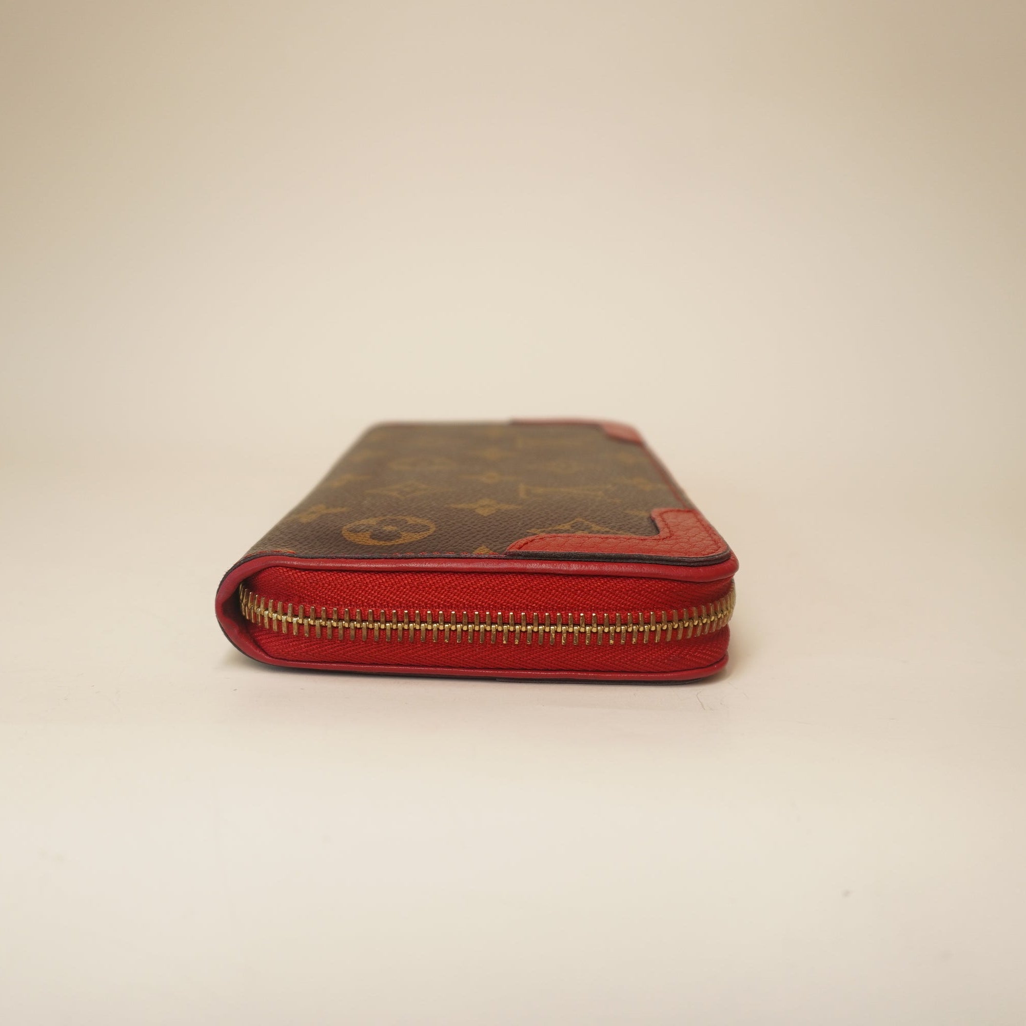 PRE-OWNED Long Wallet Monogram Zippy Retiro