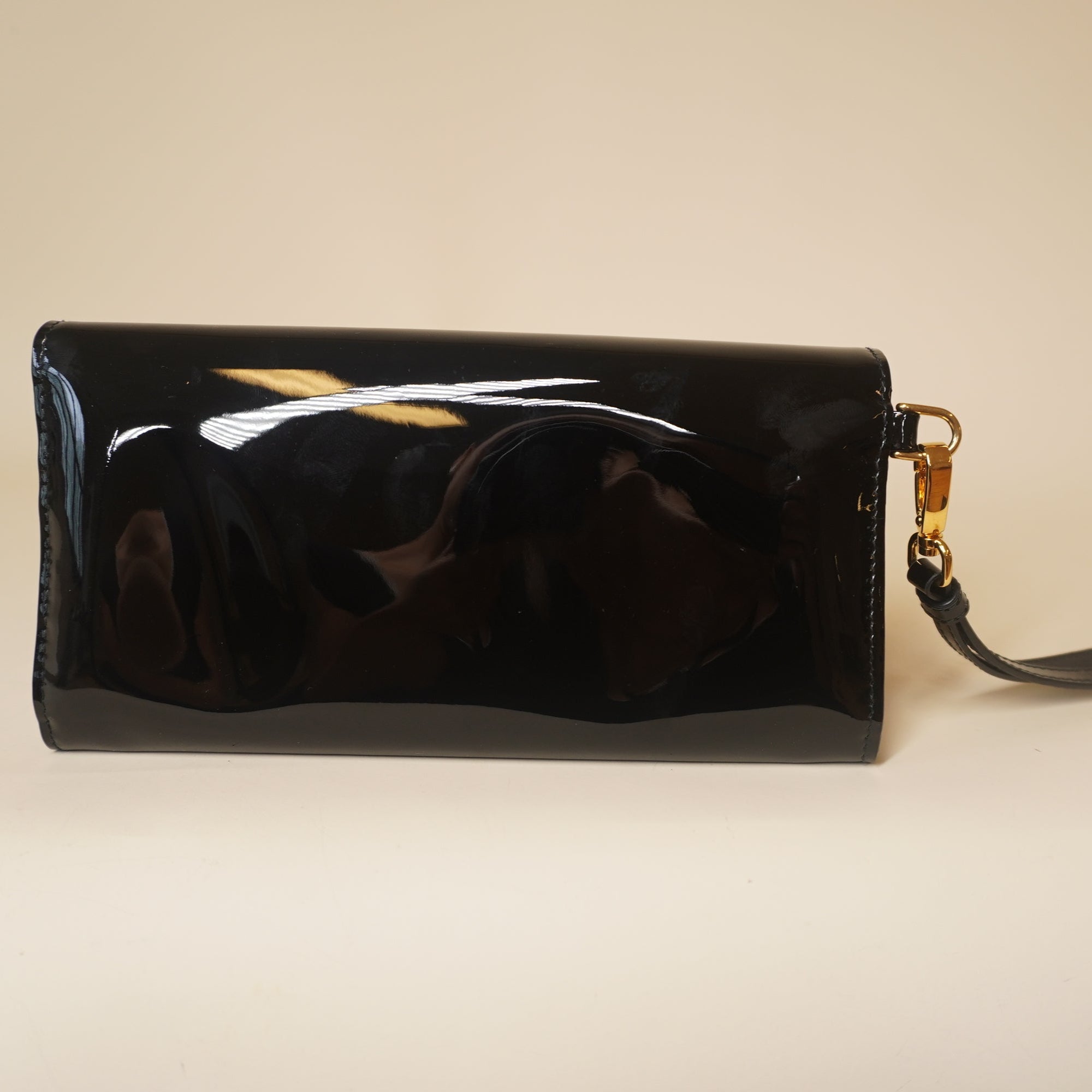 PRE-OWNED Vernis Black Wallet Clutch