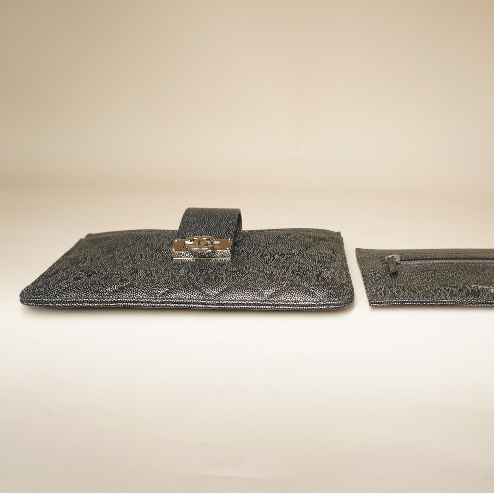 PRE-OWNED Silver Caviar Quilted CC Strap Pouch