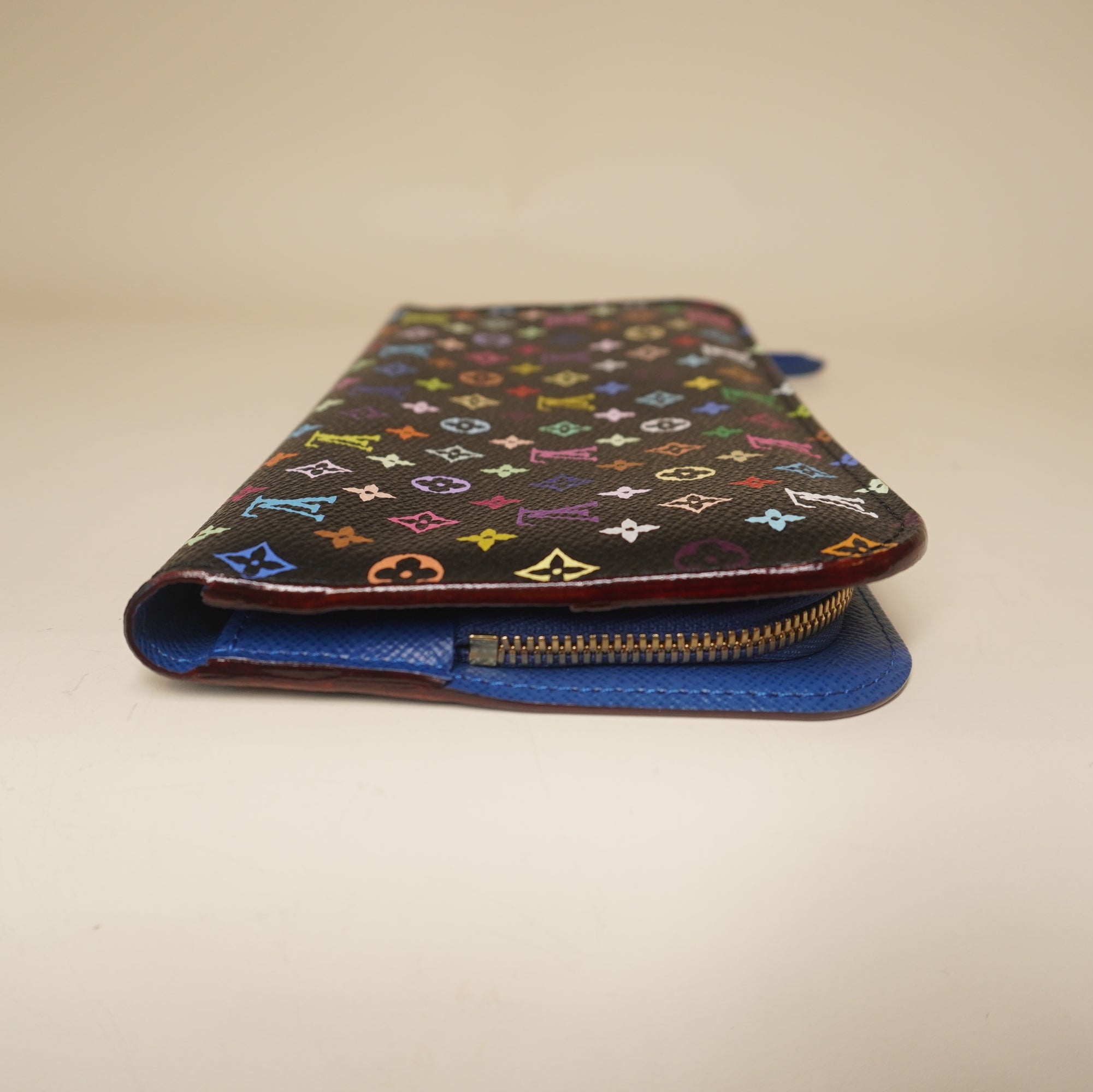 PRE-OWNED LV Blue Inside Monogram Multicolor Insolite Wallet