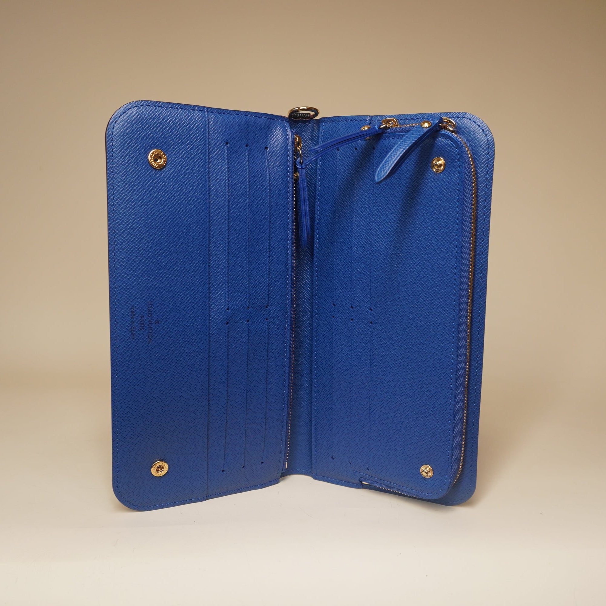 PRE-OWNED LV Blue Inside Monogram Multicolor Insolite Wallet