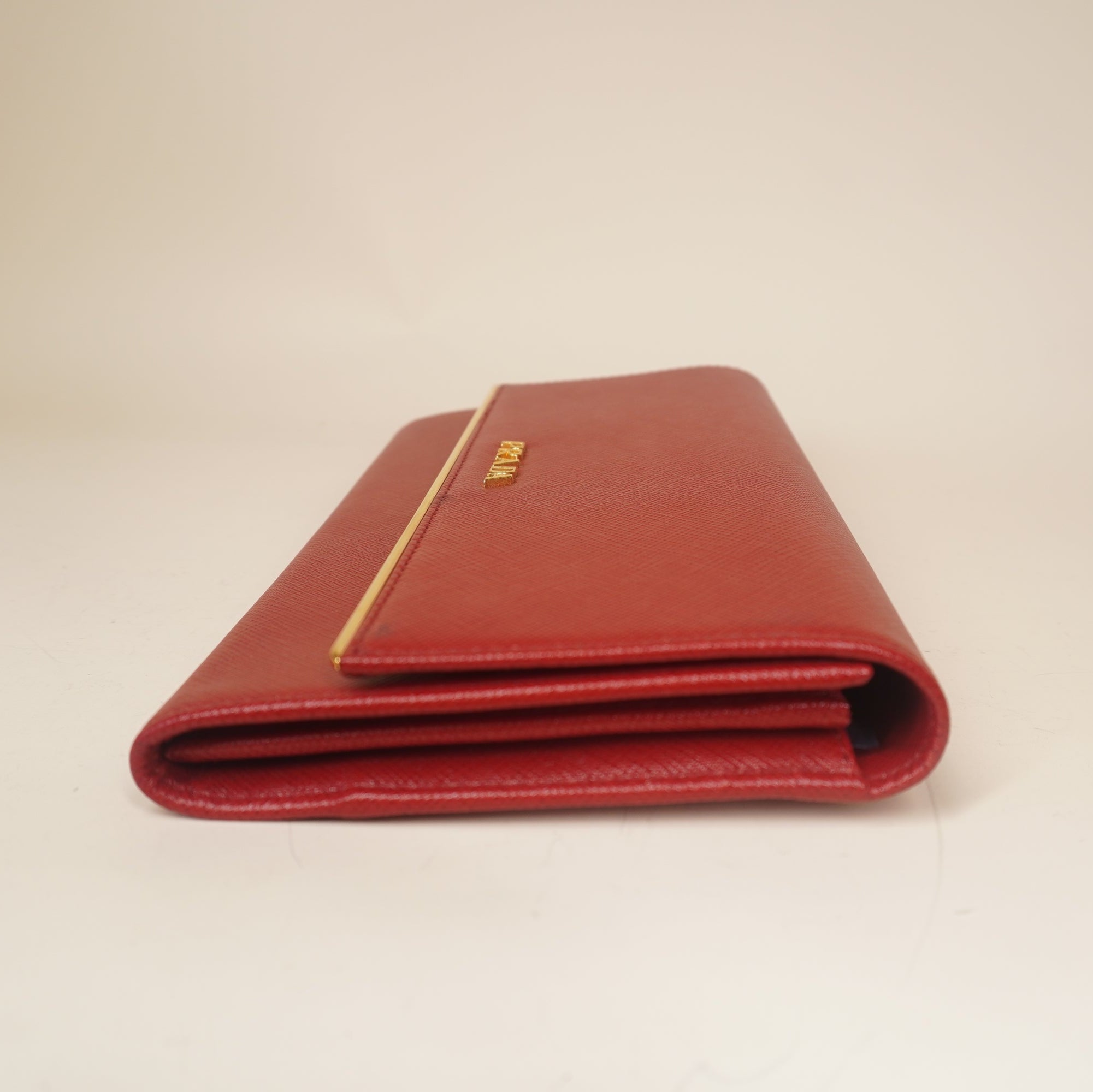 PRE-OWNED Red Saffiano Metal Bar Chain Wallet Fuoco