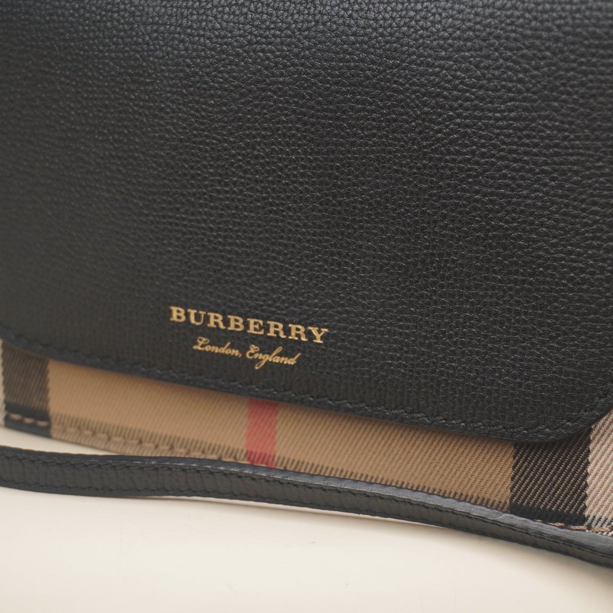 PRE-OWNED Derby Calfskin House Check Wallet On Chain Black