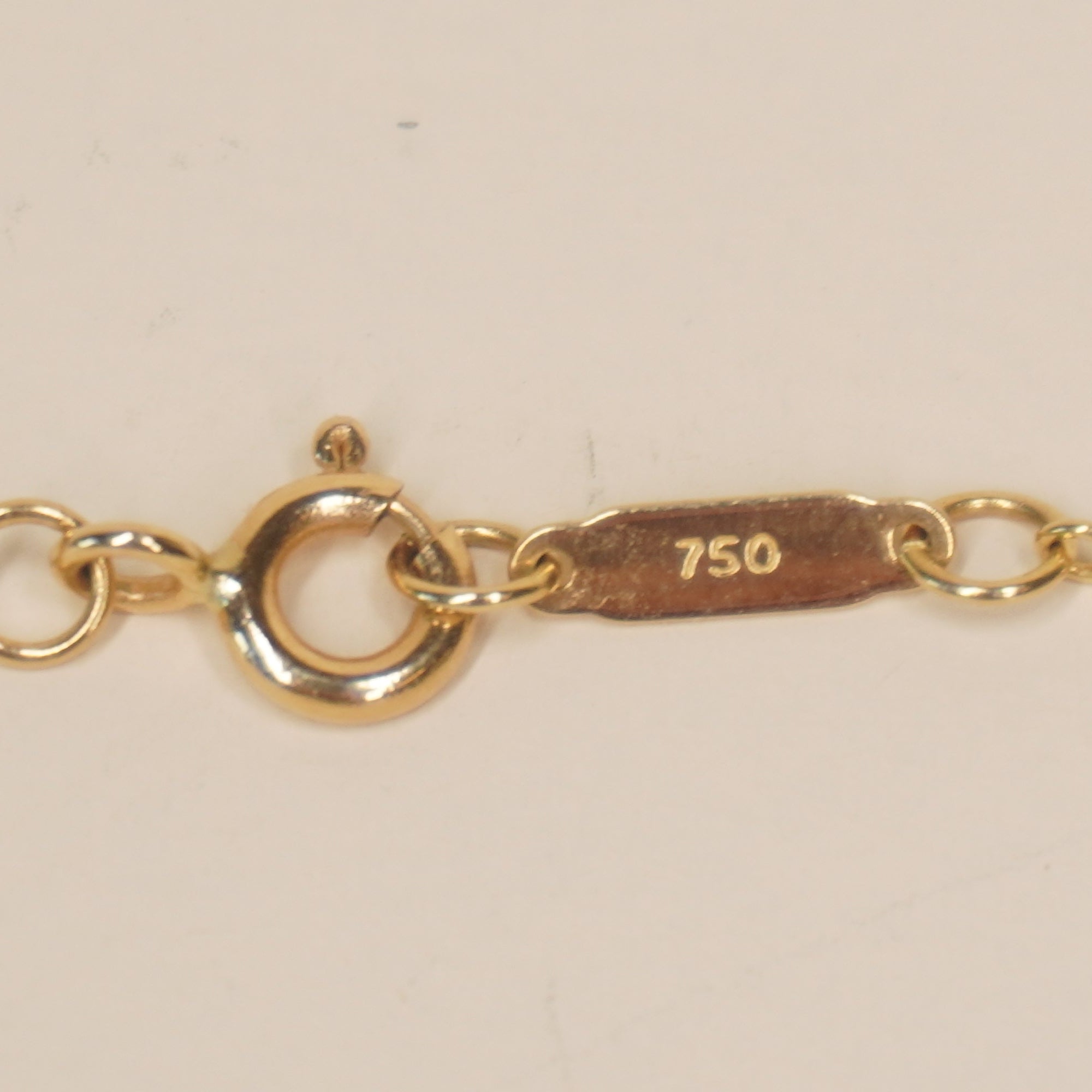 PRE-OWNED Twisted heart key 18K Yellow Gold Necklace