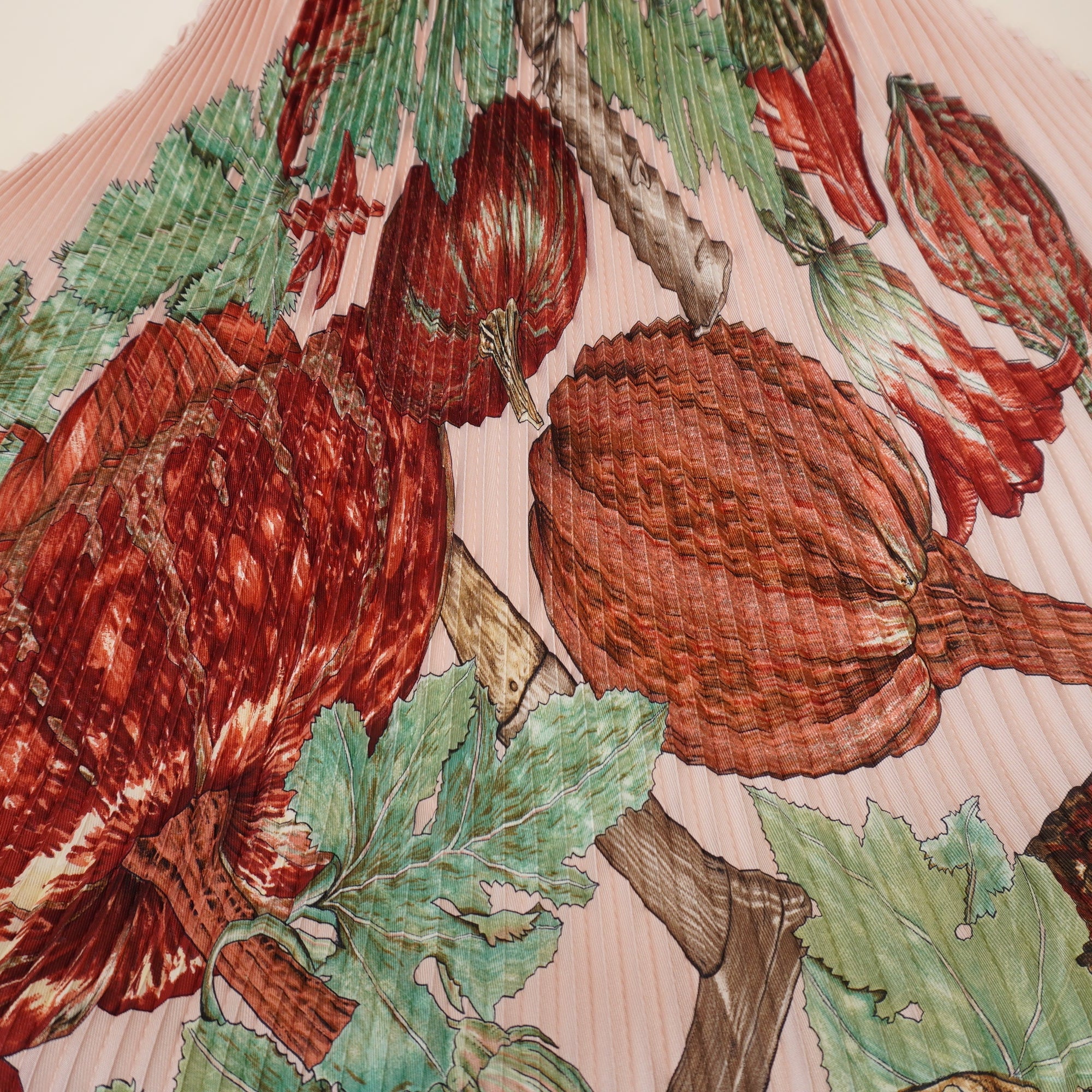 PRE-OWNED Caleprice Scarf Light Pink Bordeaux Multi