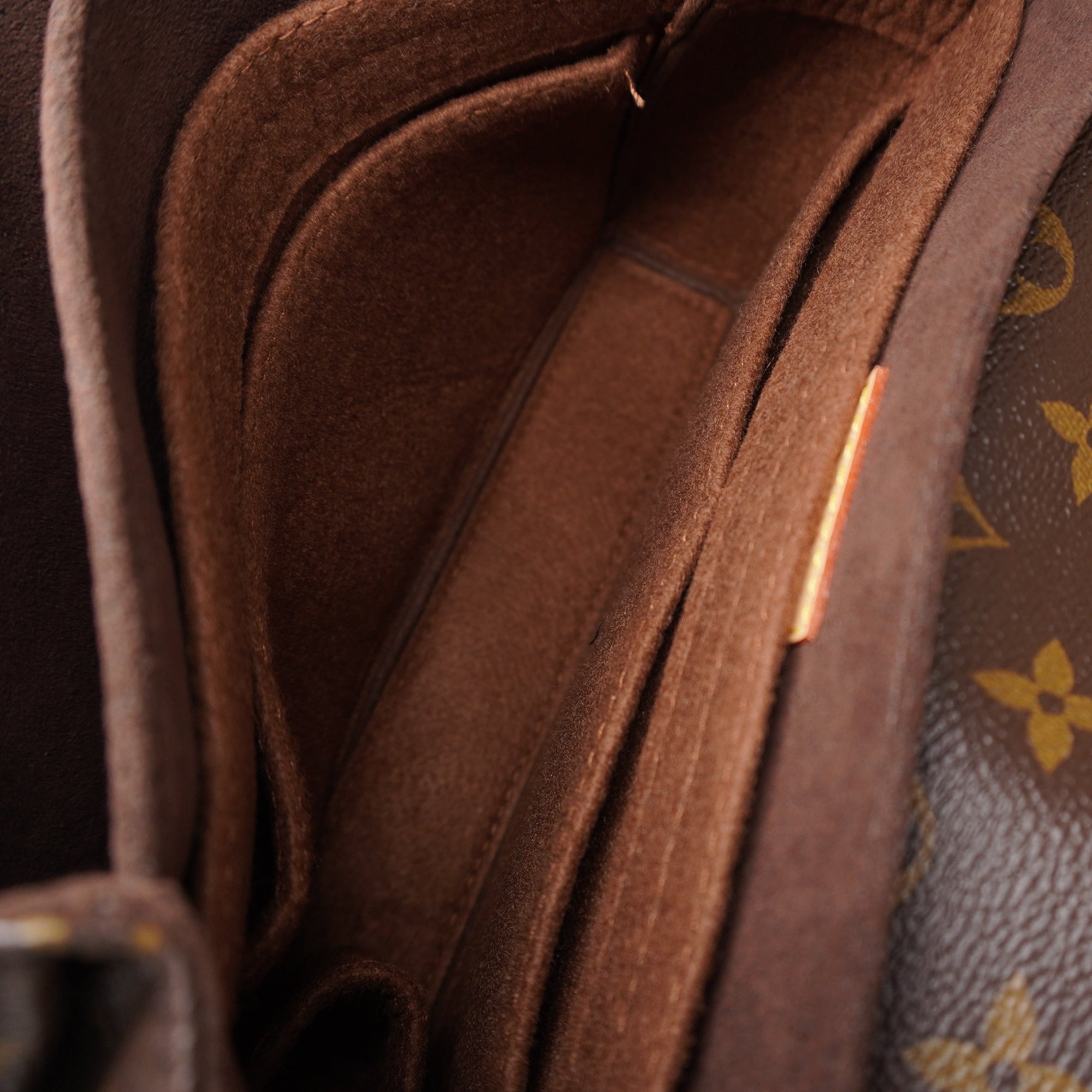 PRE-OWNED LV Pochette Metis Monogram Canvas Shoulder Bag