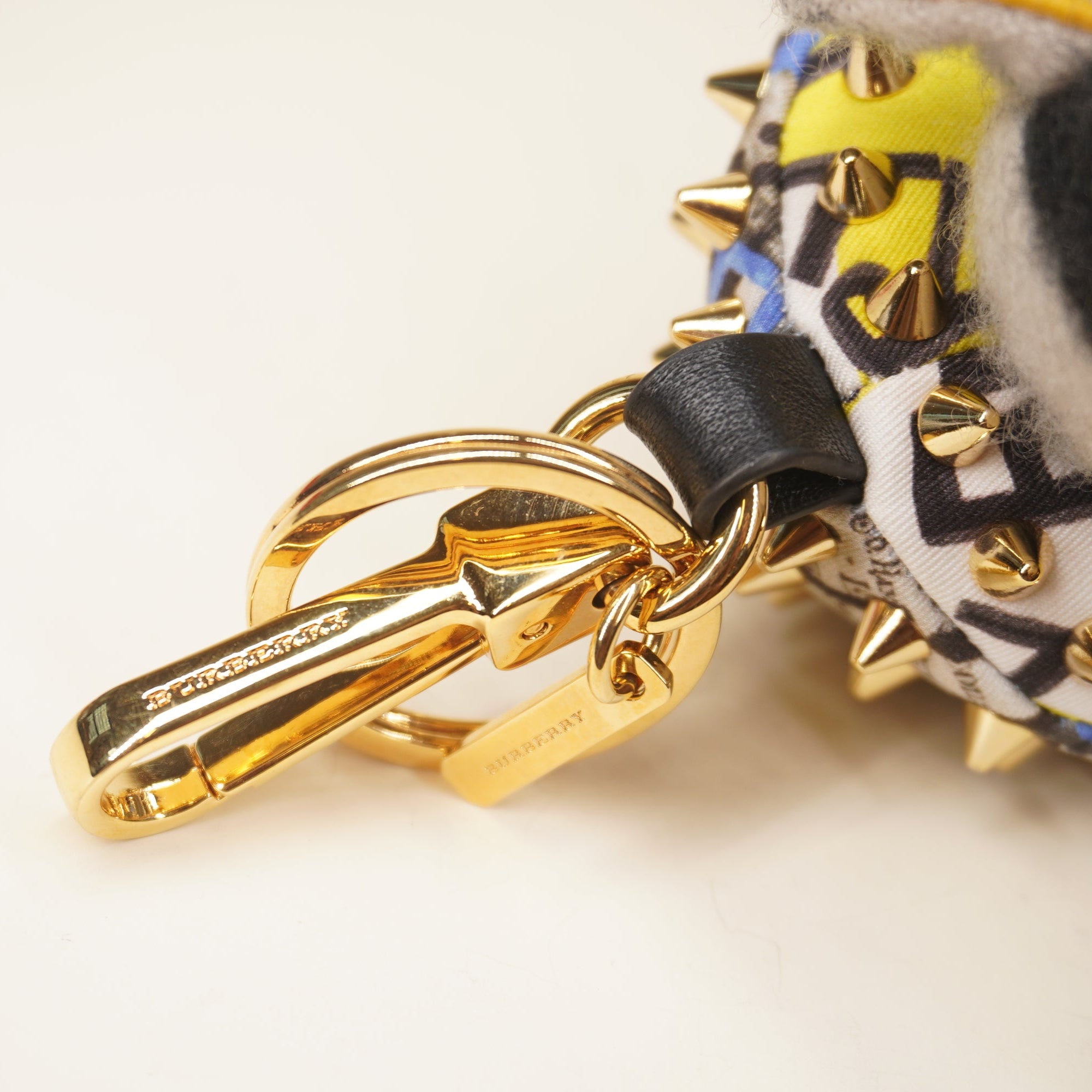 PRE-OWNED Bob the Hedgehog Graffiti Print Cotton Keychain Multicolour