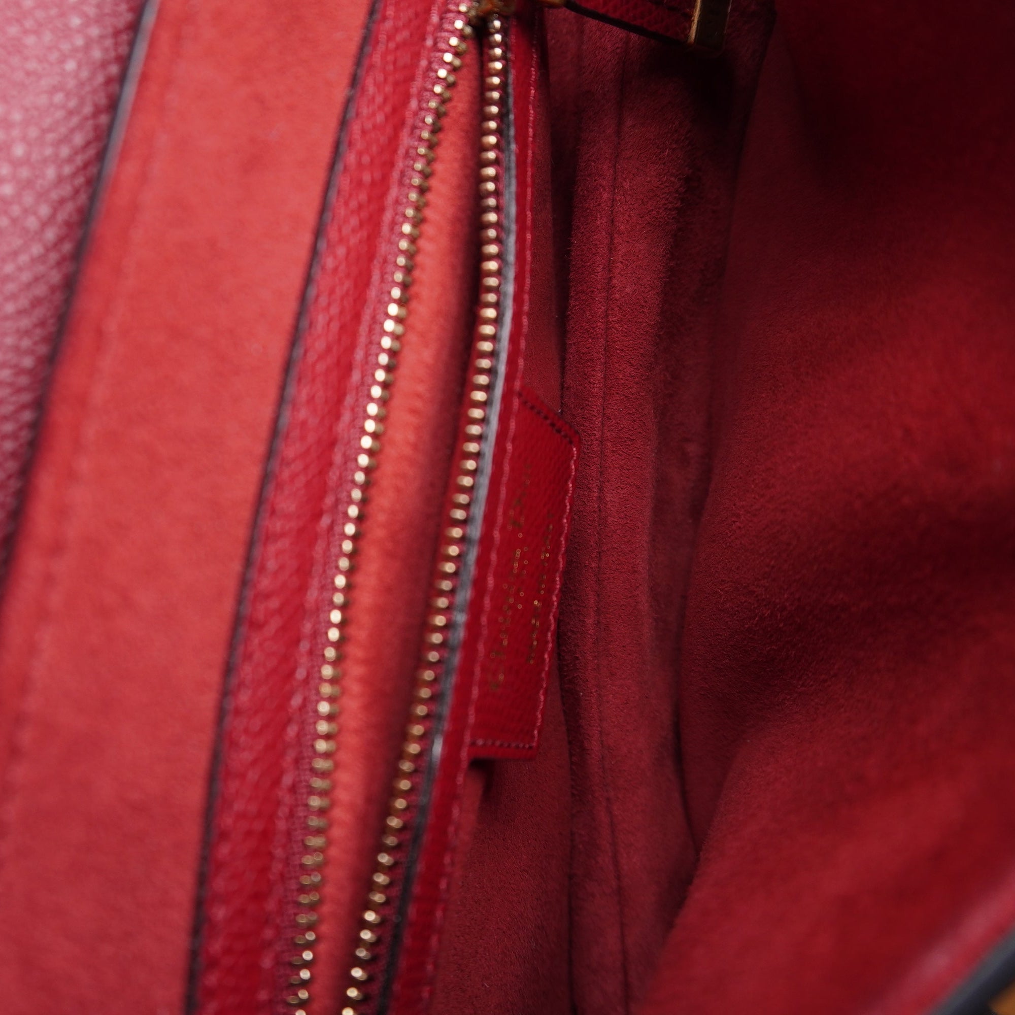 PRE-OWNED Saddle Medium Red Calfskin Leather Shoulder Bag