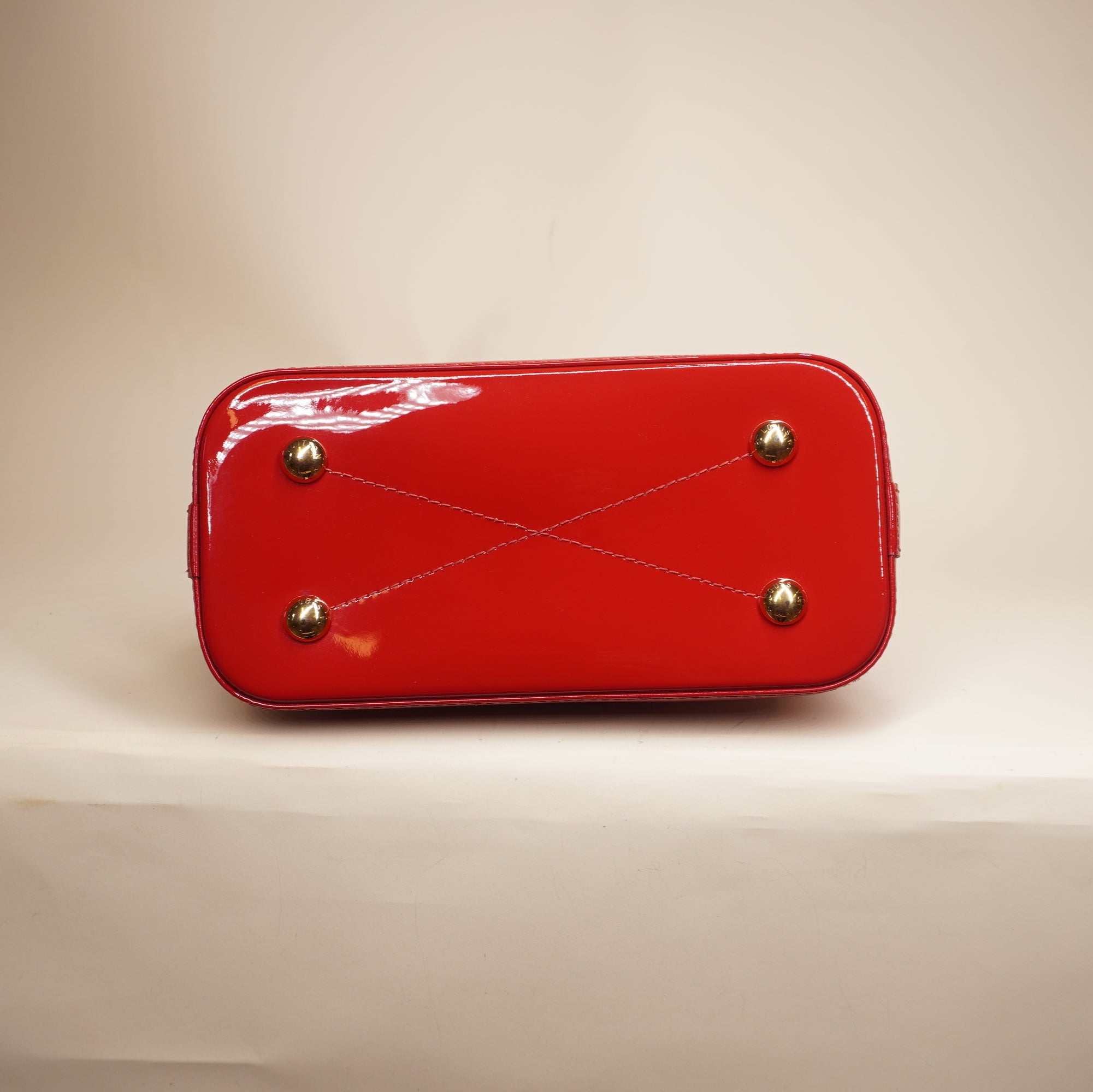 PRE-OWEND LV Scarlet Vernis Monogram Alma BB Shoulder Bag