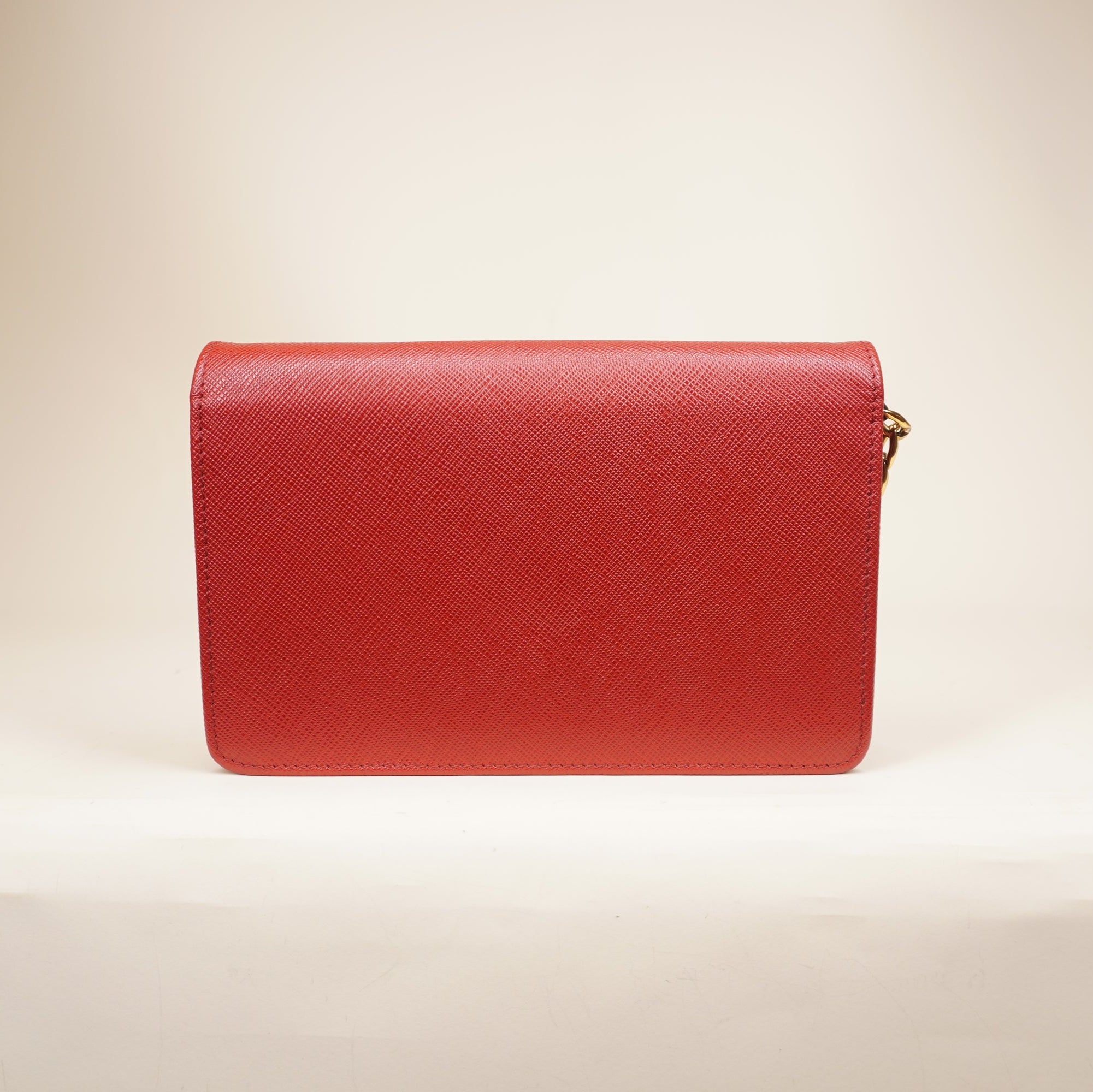 PRE-OWNED Red Saffiano Bandoliera Flip Lock Chain Crossbody Bag