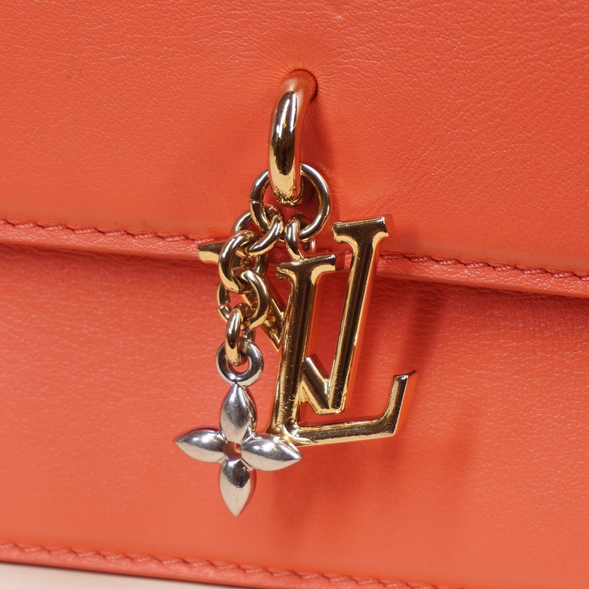 PRE-OWNED LV Leather Bloom Wallet on Chain Crossbody Bag