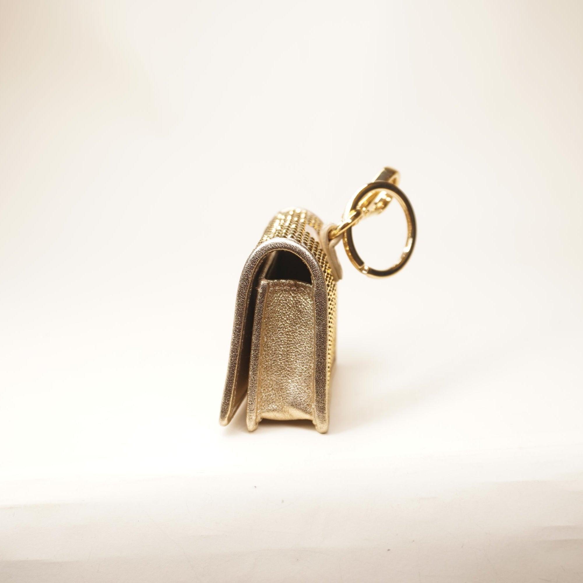 PRE-OWNED Gold Crystal Airpods Case