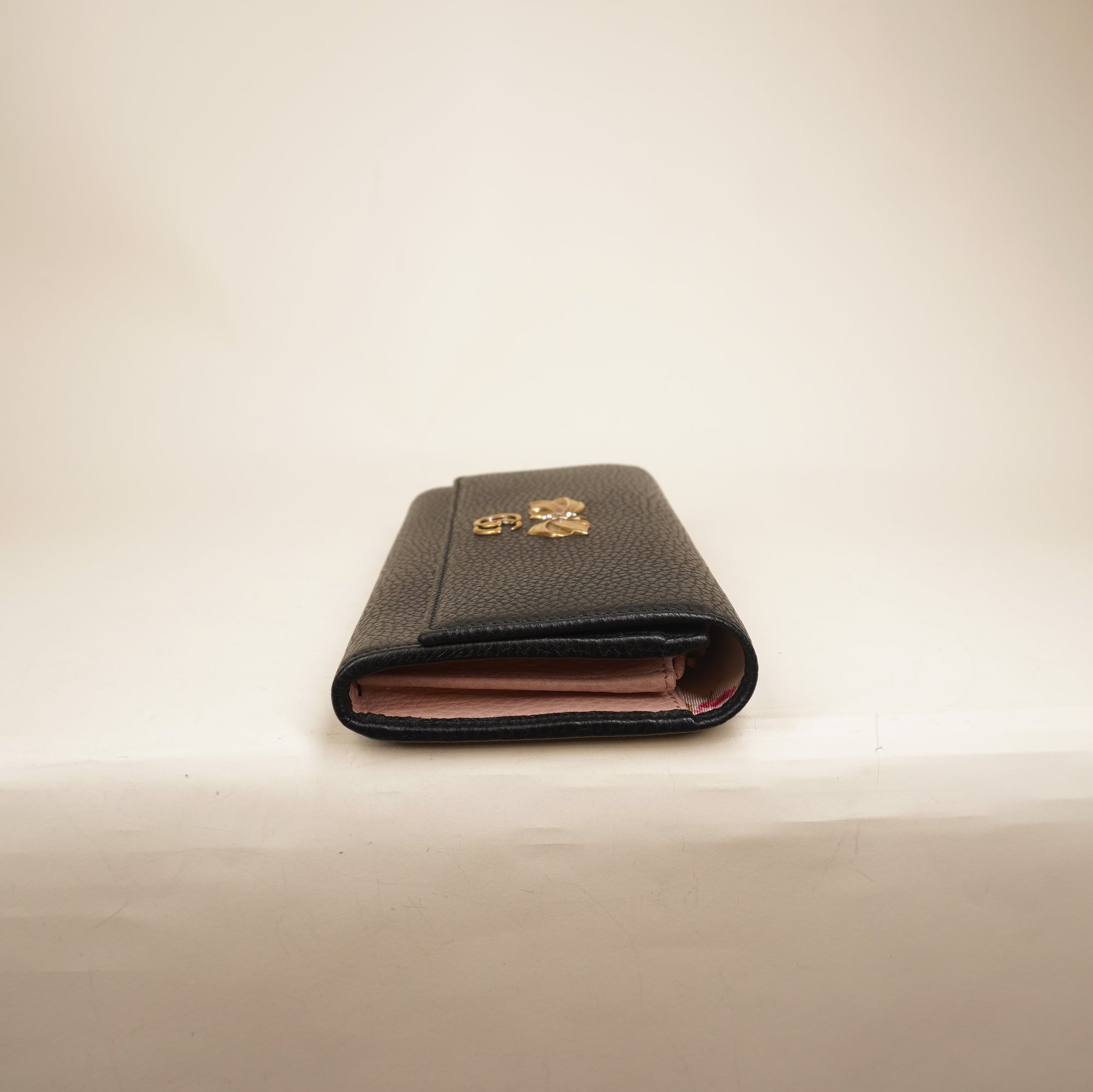 PRE-OWNED Black GG Marmont Grained Ribbon Continental Wallet