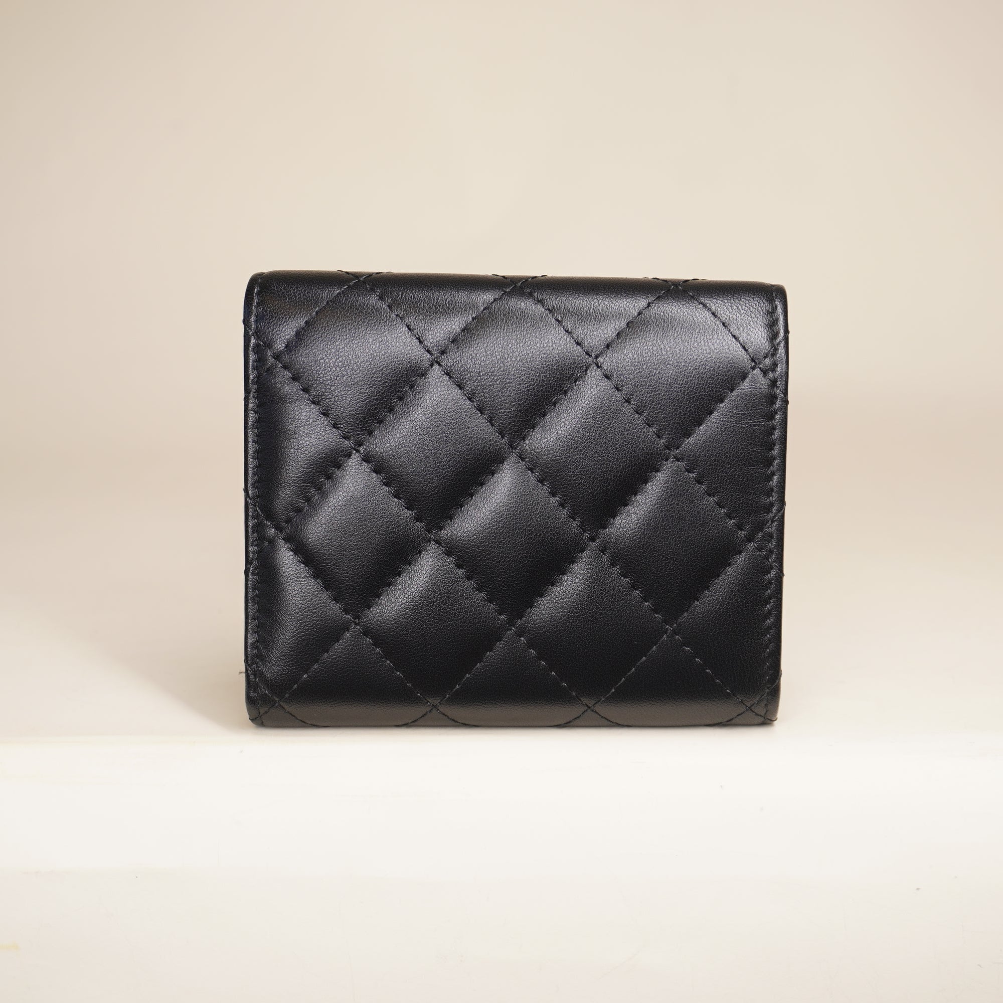PRE-OWNED Black 2019 Quilted Lambskin Wallet