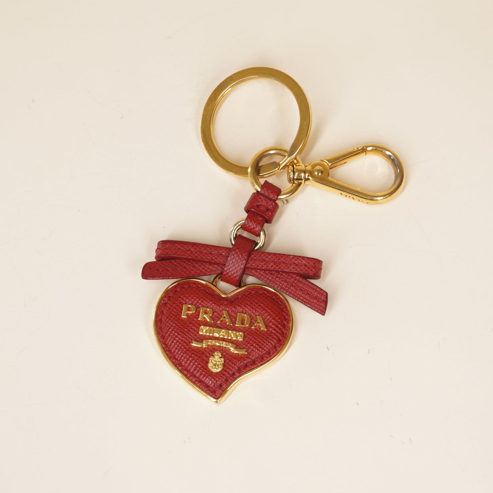 PRE-OWNED Metal Logo Heart Keychain Red