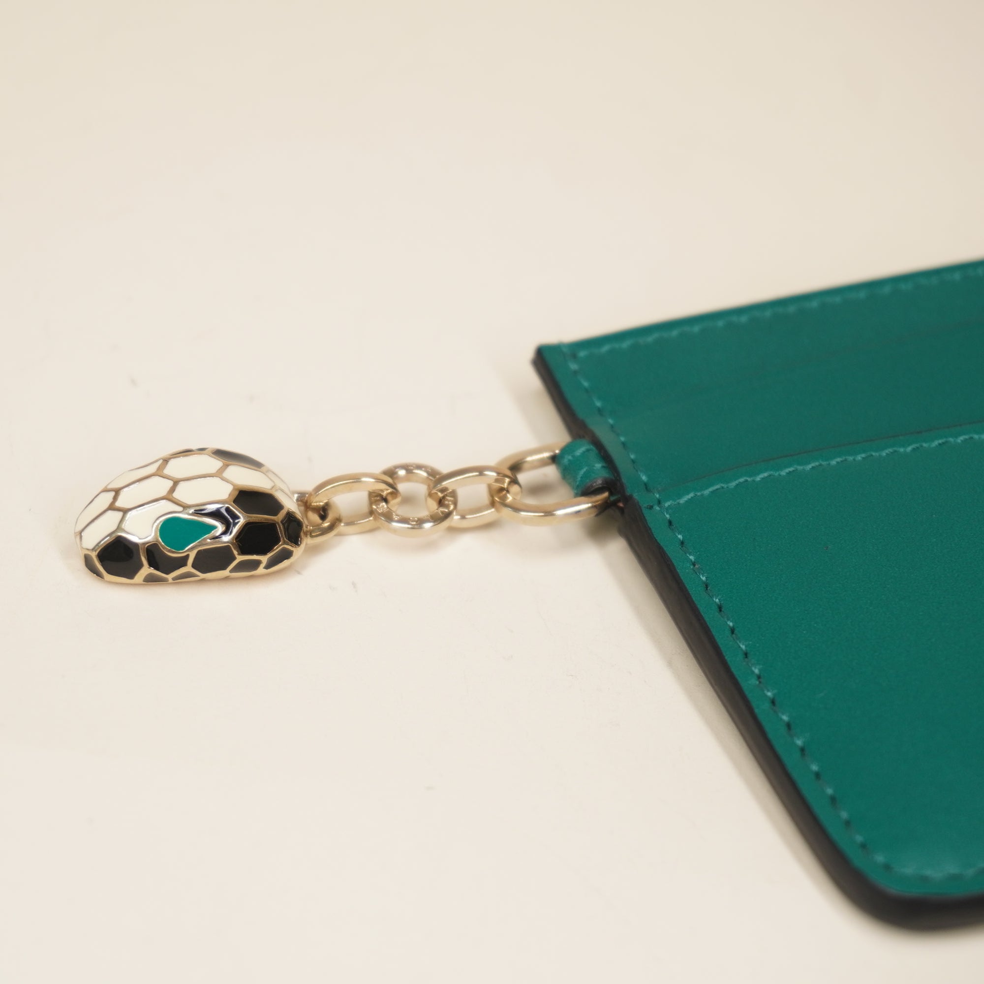PRE-OWNED Green Leather Serpenti Forever Card Holder