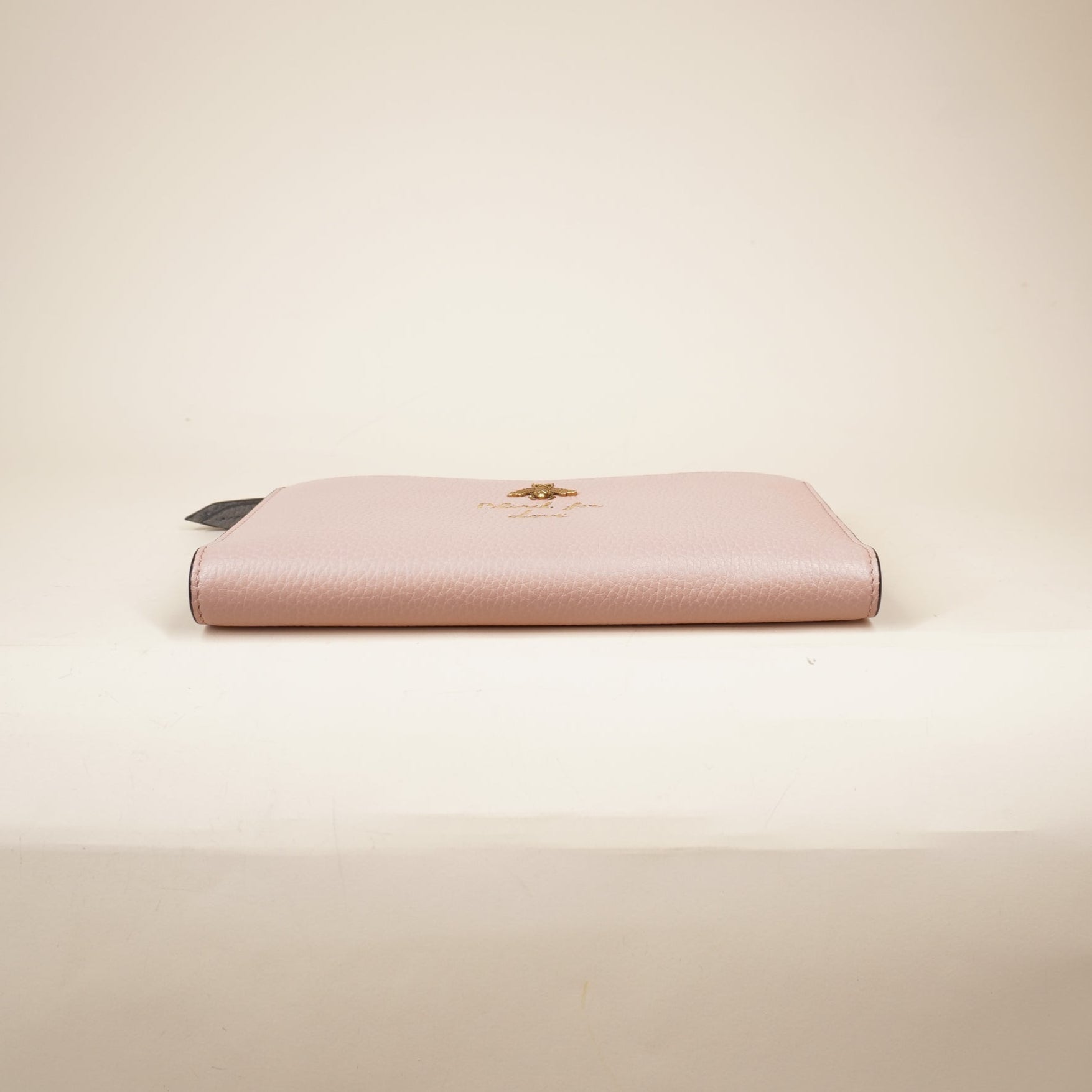 PRE-OWNED Cellarius Calfskin Blind For Love Bee Traveler Wallet Light Pink