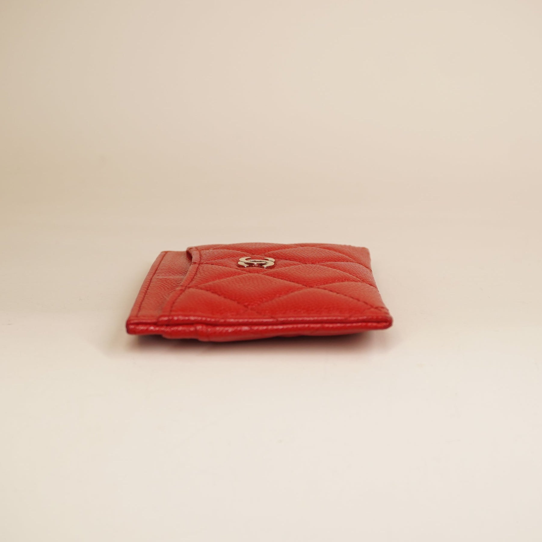 PRE-OWNED CC Caviar Quilted Card Holder Red