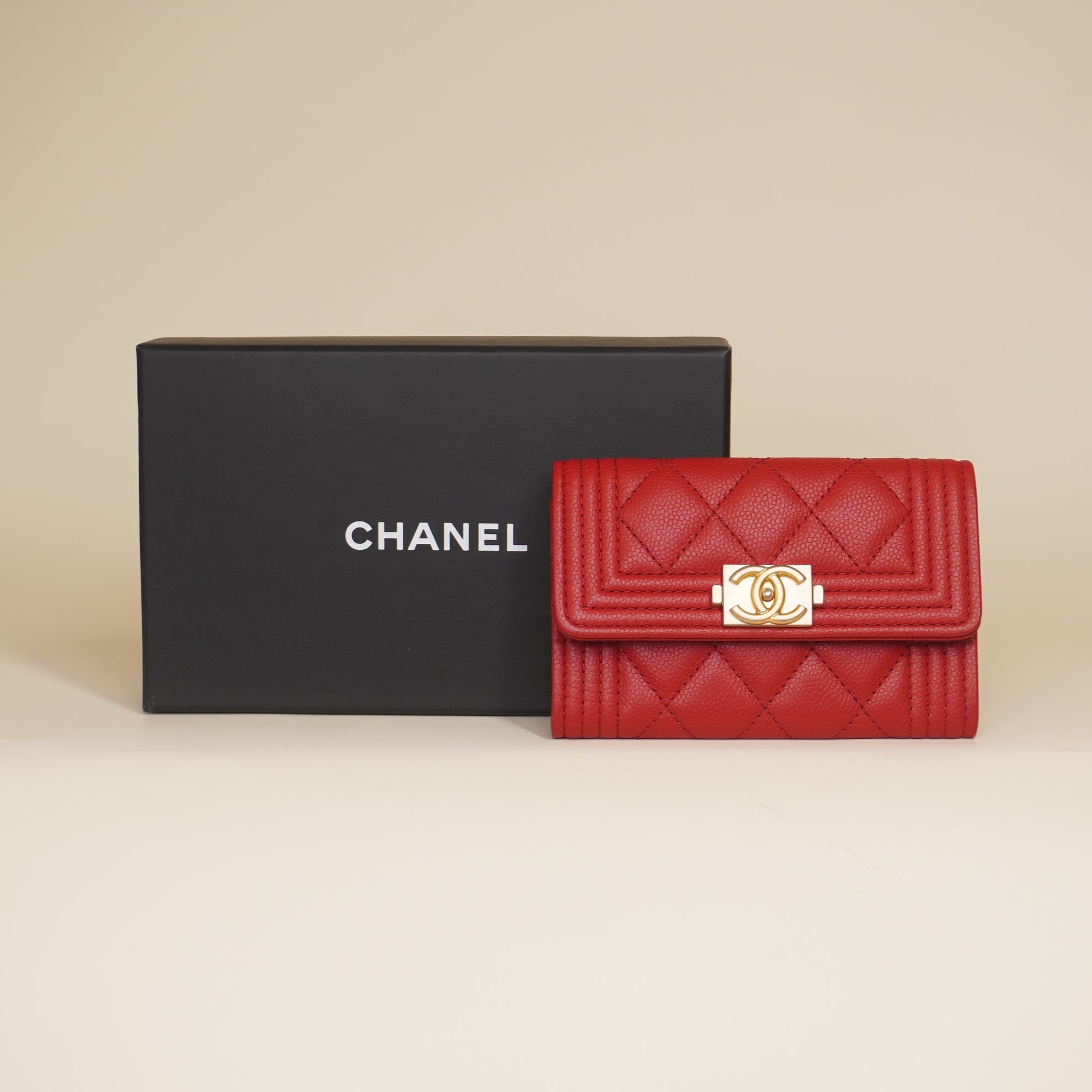 PRE-OWNED CC Red Caviar Quilted Boy Flap Card Holder