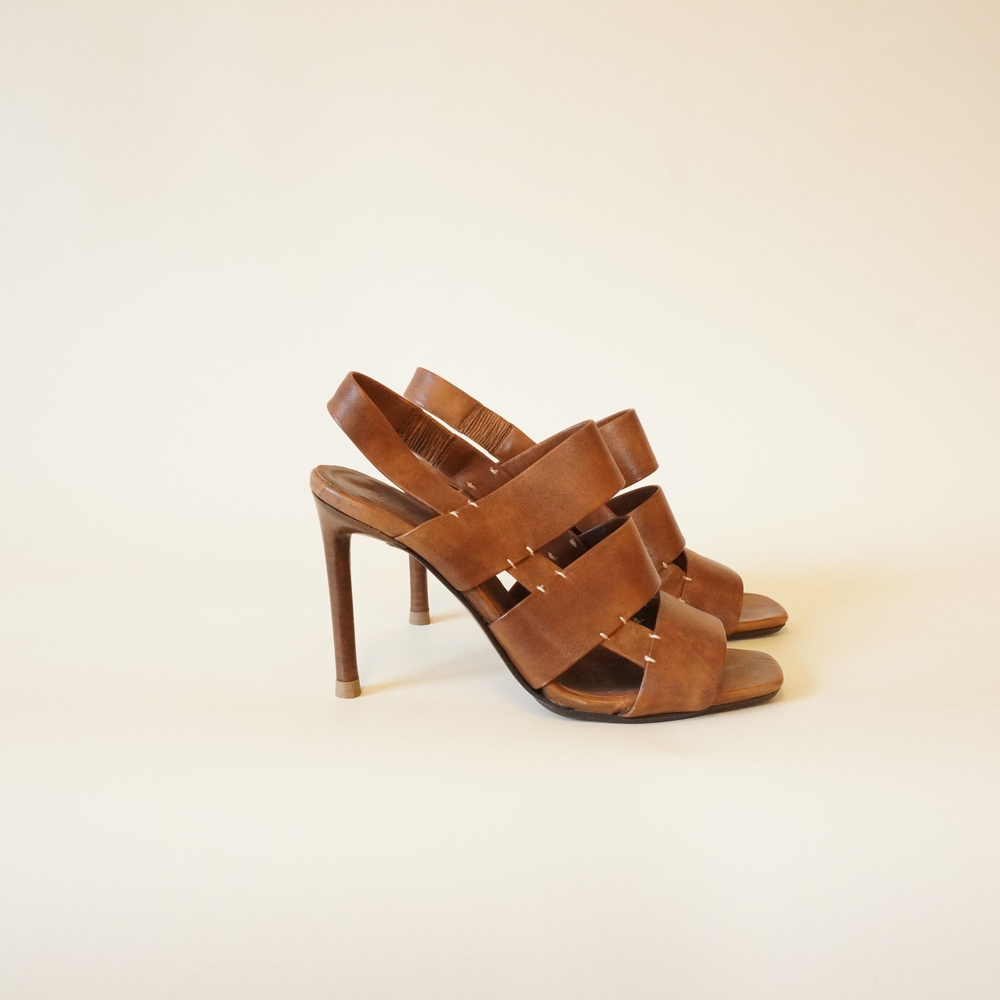 PRE-OWNED Brown Leather Women's Sandals