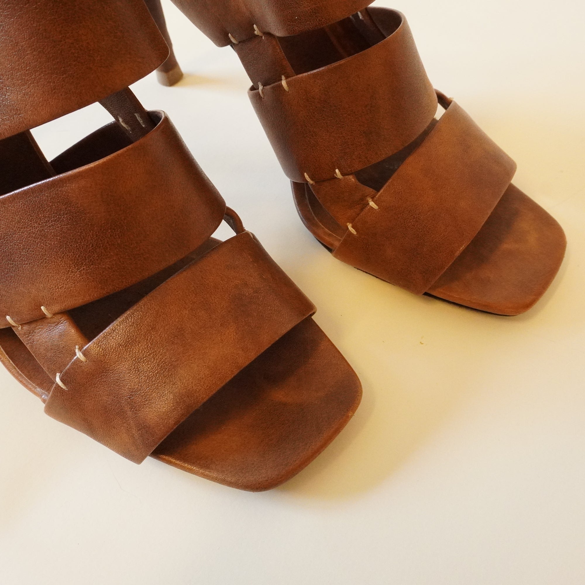 PRE-OWNED Brown Leather Women's Sandals