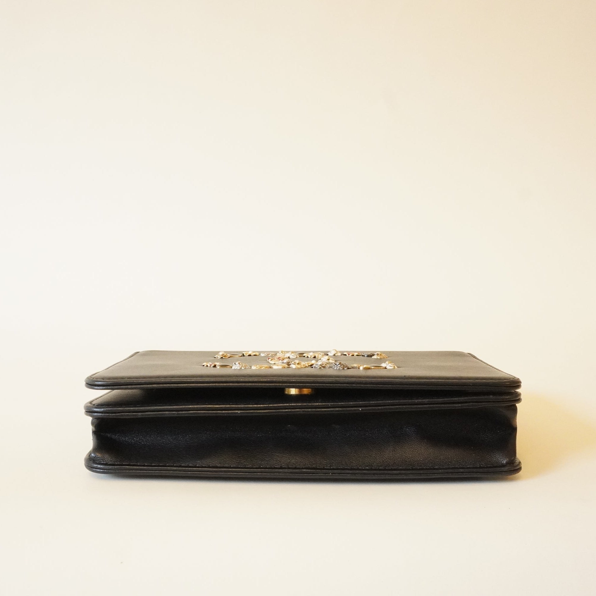 PRE-OWNED CC WOC