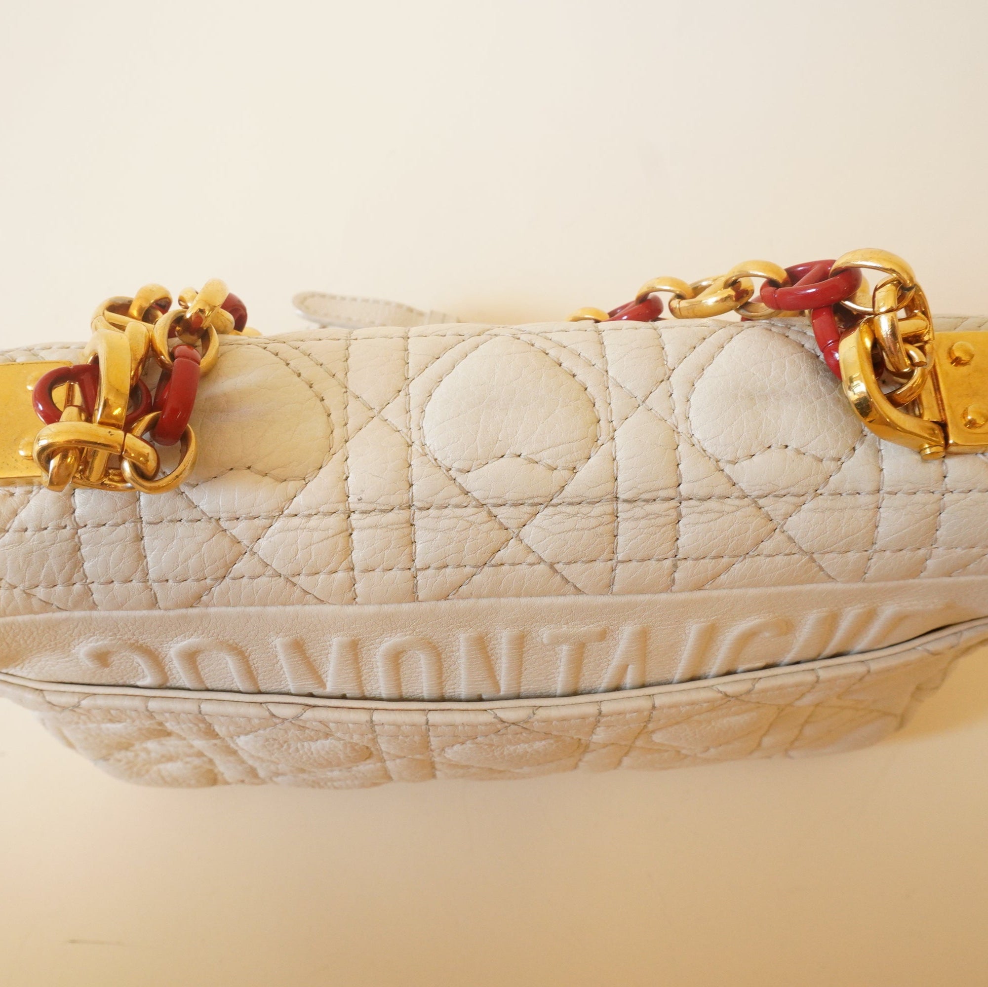 PRE-OWNED Chain Shoulder Bag Caro Small Crossbody Bag