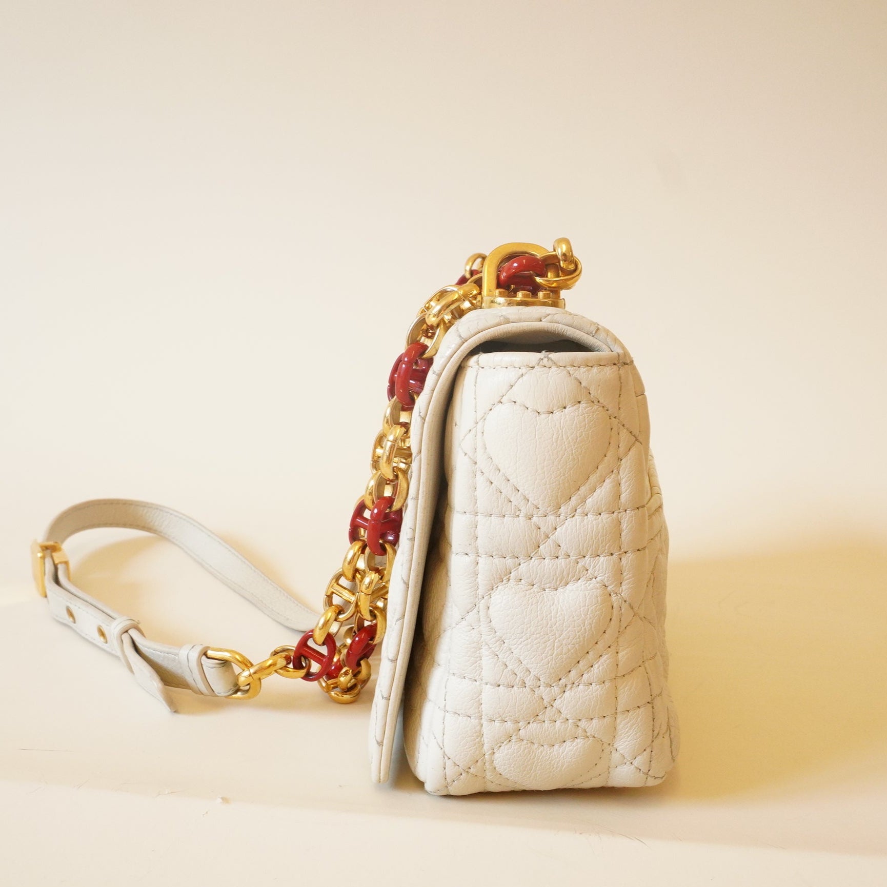 PRE-OWNED Chain Shoulder Bag Caro Small Crossbody Bag