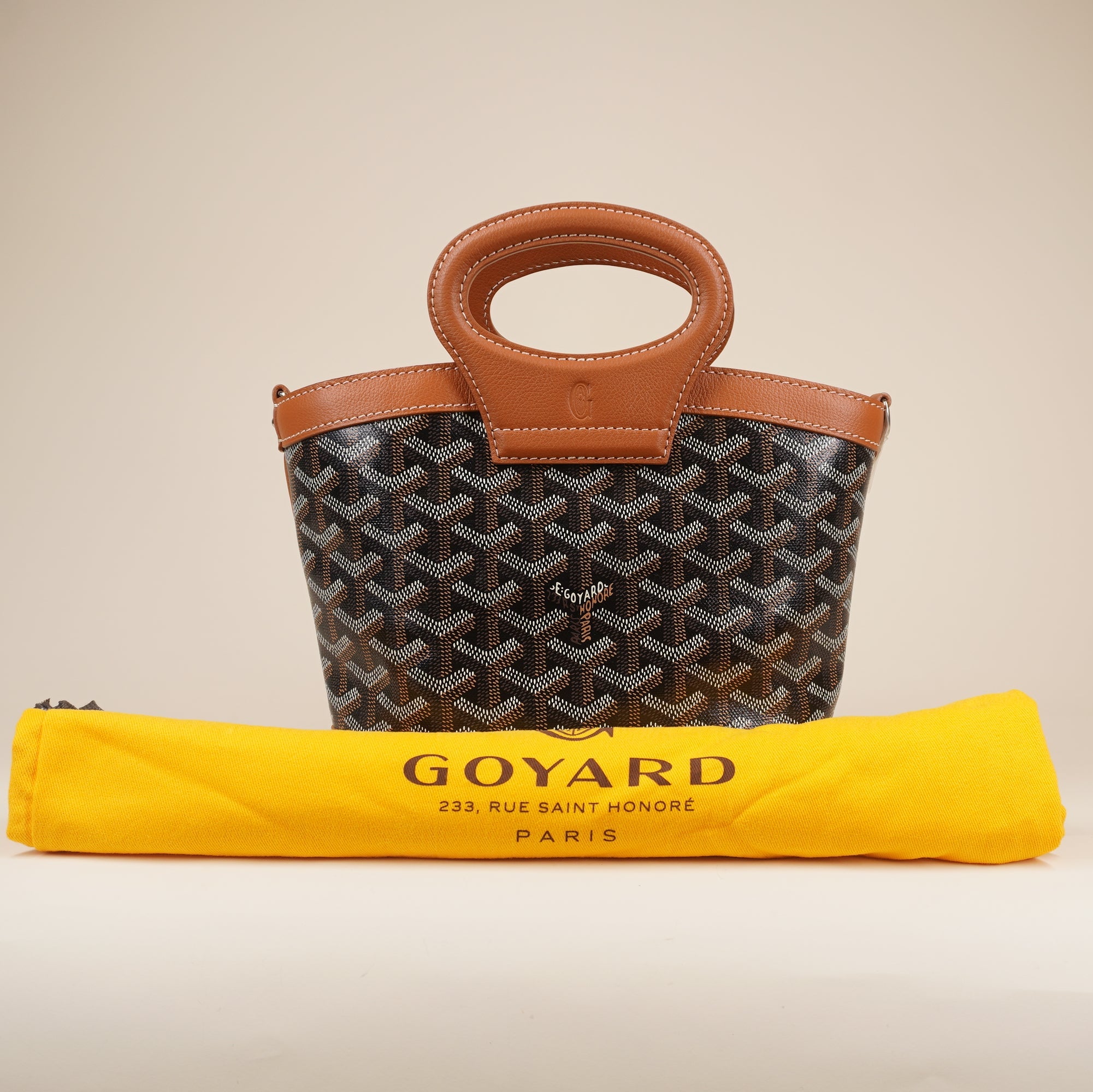 PRE-OWNED Goyardine Beluga PM Shoulder Bag