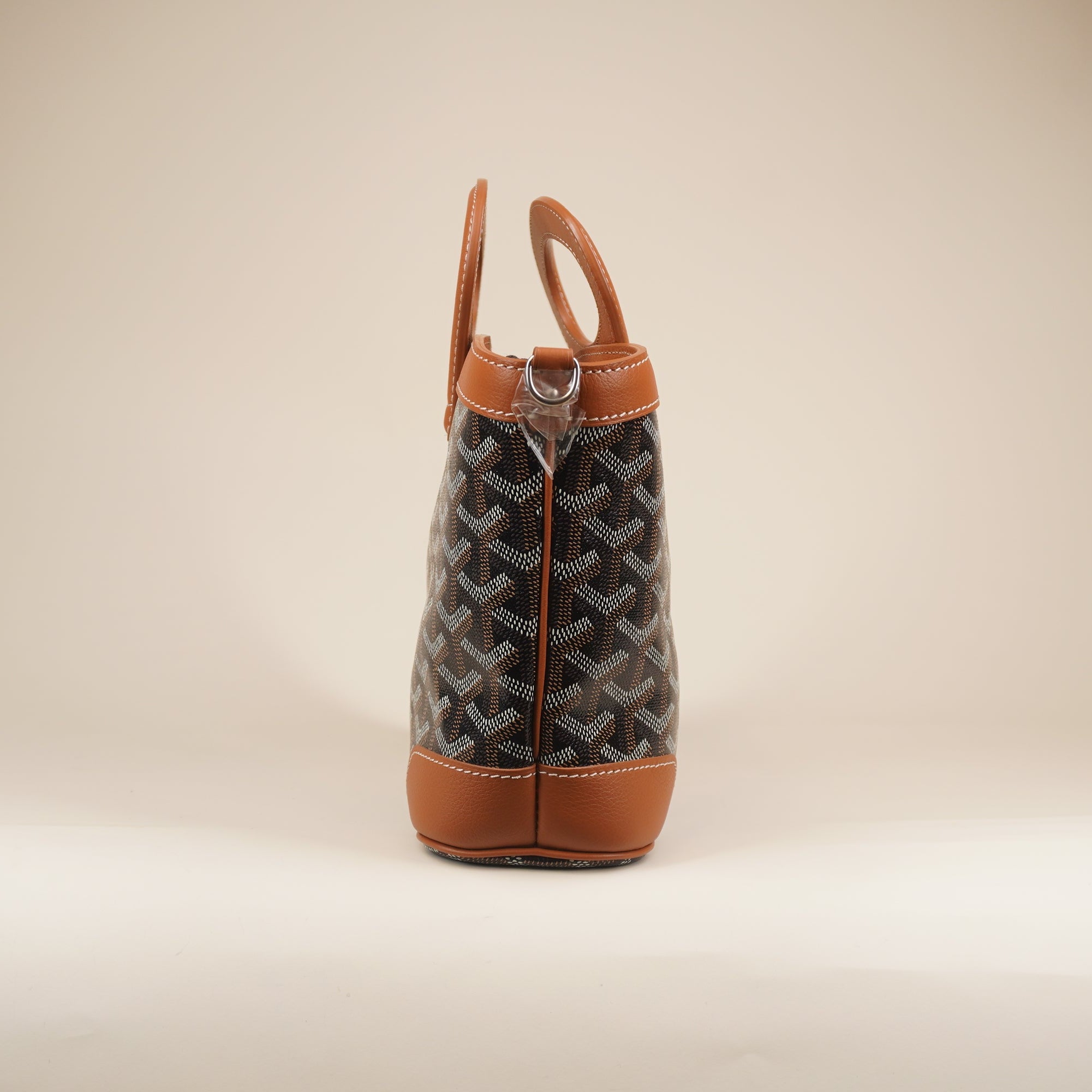 PRE-OWNED Goyardine Beluga PM Shoulder Bag